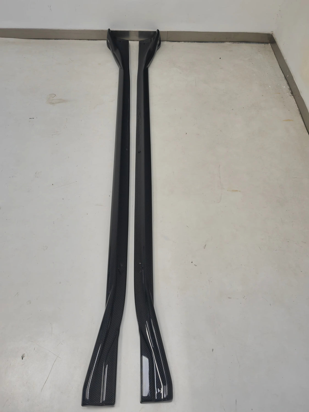 Gloss black/ Carbon fiber Aerodynamic Body Kit - BMW XM G09
