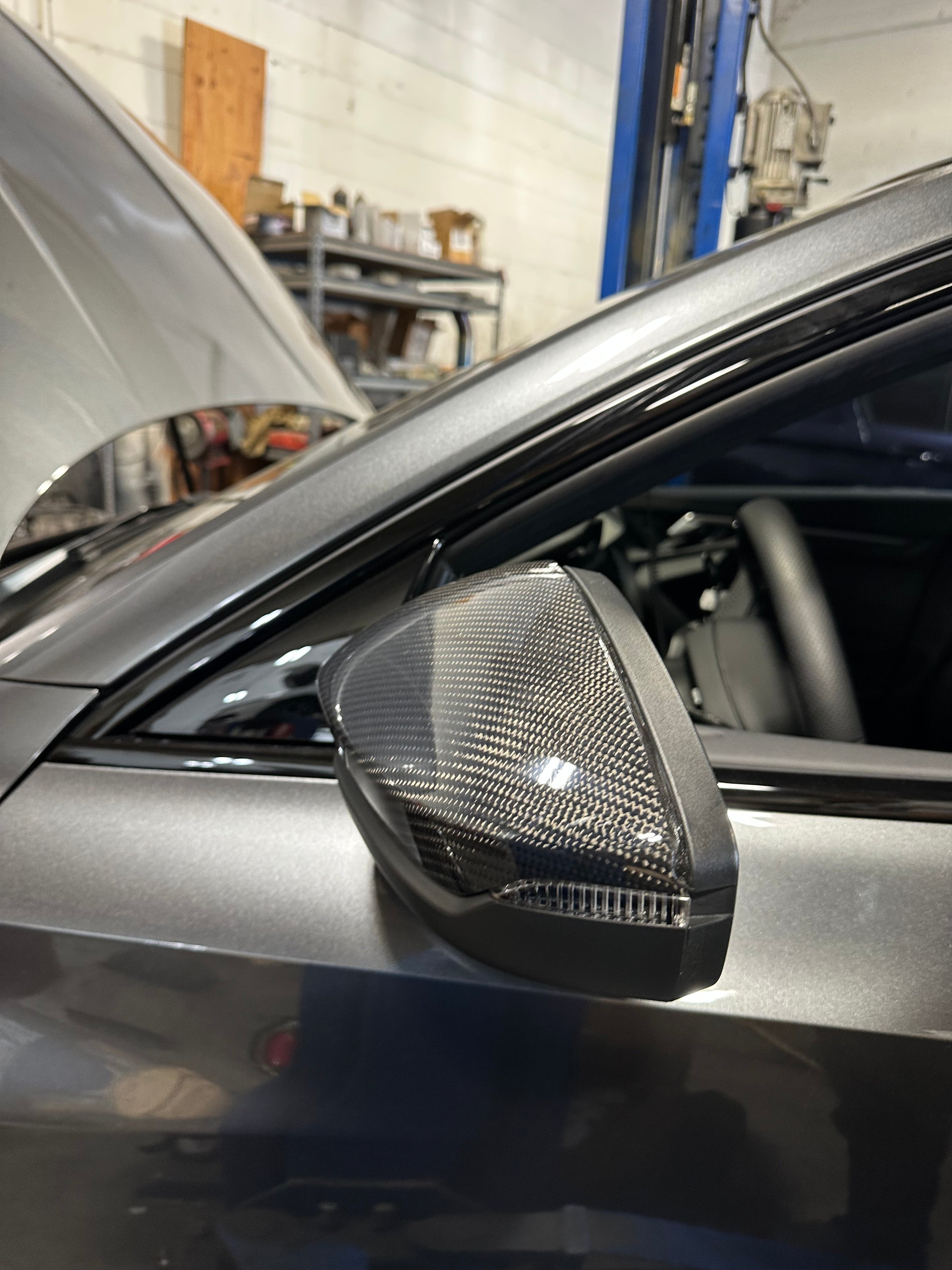Carbon Fiber Side Mirror Caps Replacement - Audi A3/S3/ & RS3 8Y