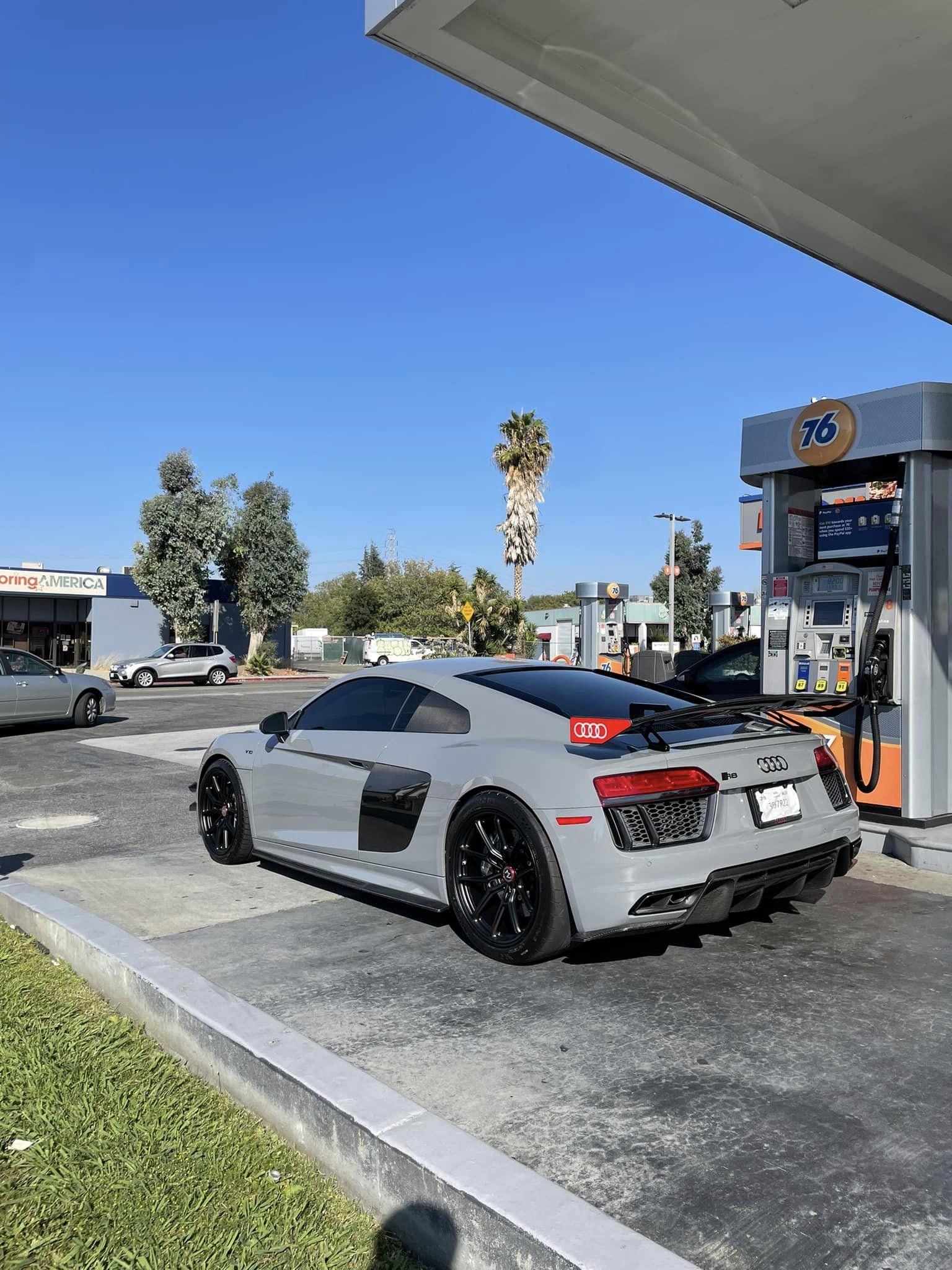 Performance Style Carbon Fiber Rear Diffuser - Audi R8 Gen 2