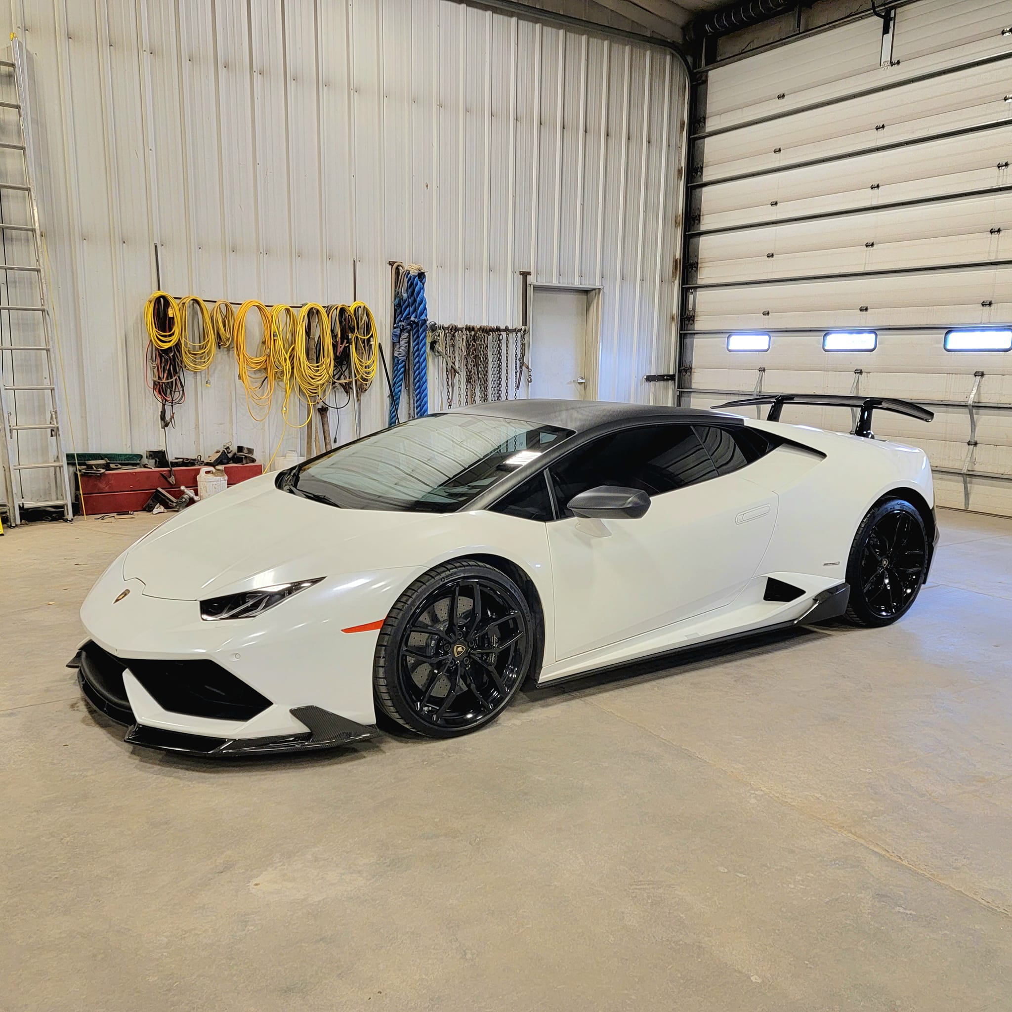 Carbon Fiber Performance Style Rear Wing - Lamborghini Huracan