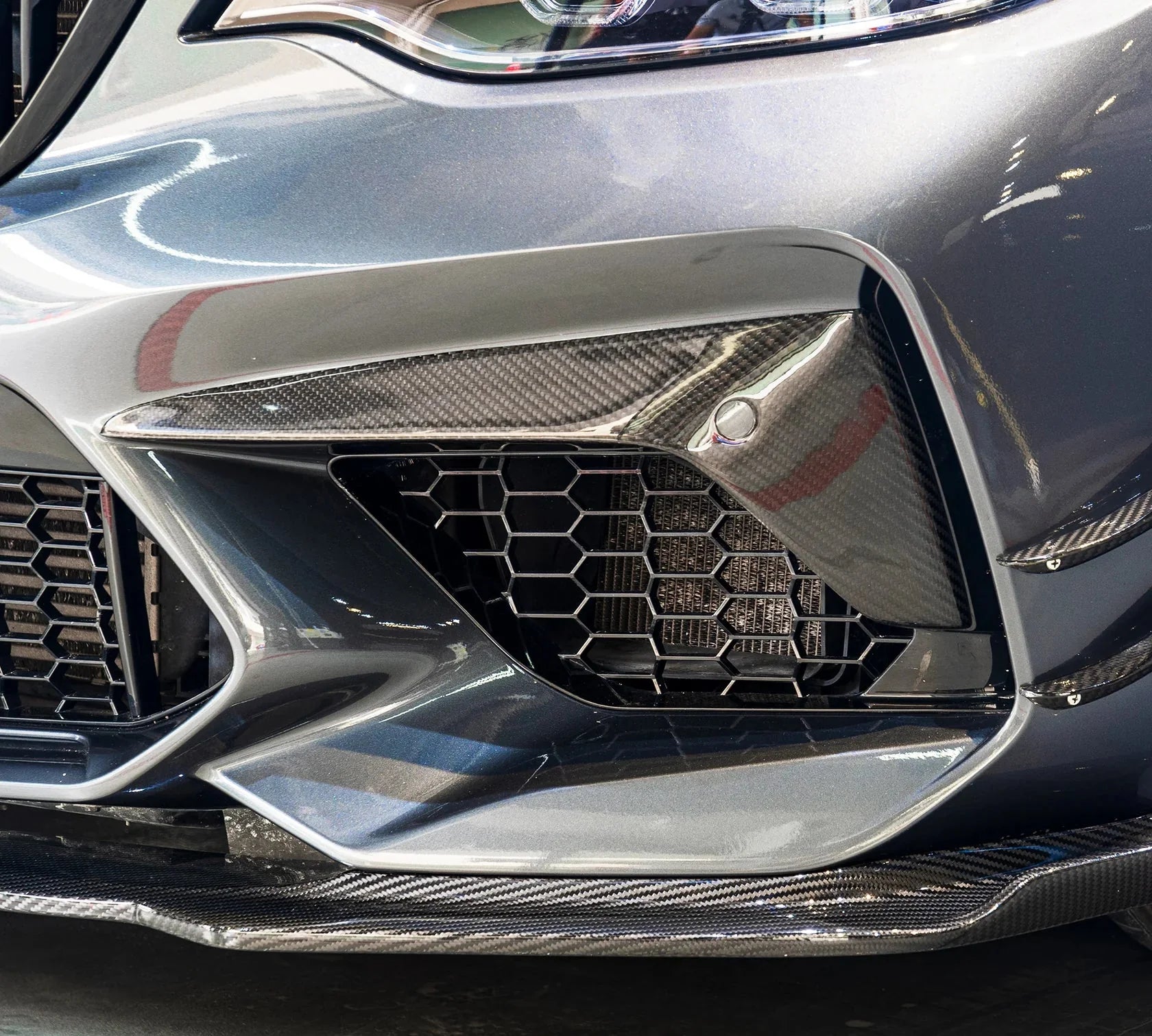 Dry Carbon Fiber Front bumper Upper Trim - BMW F87