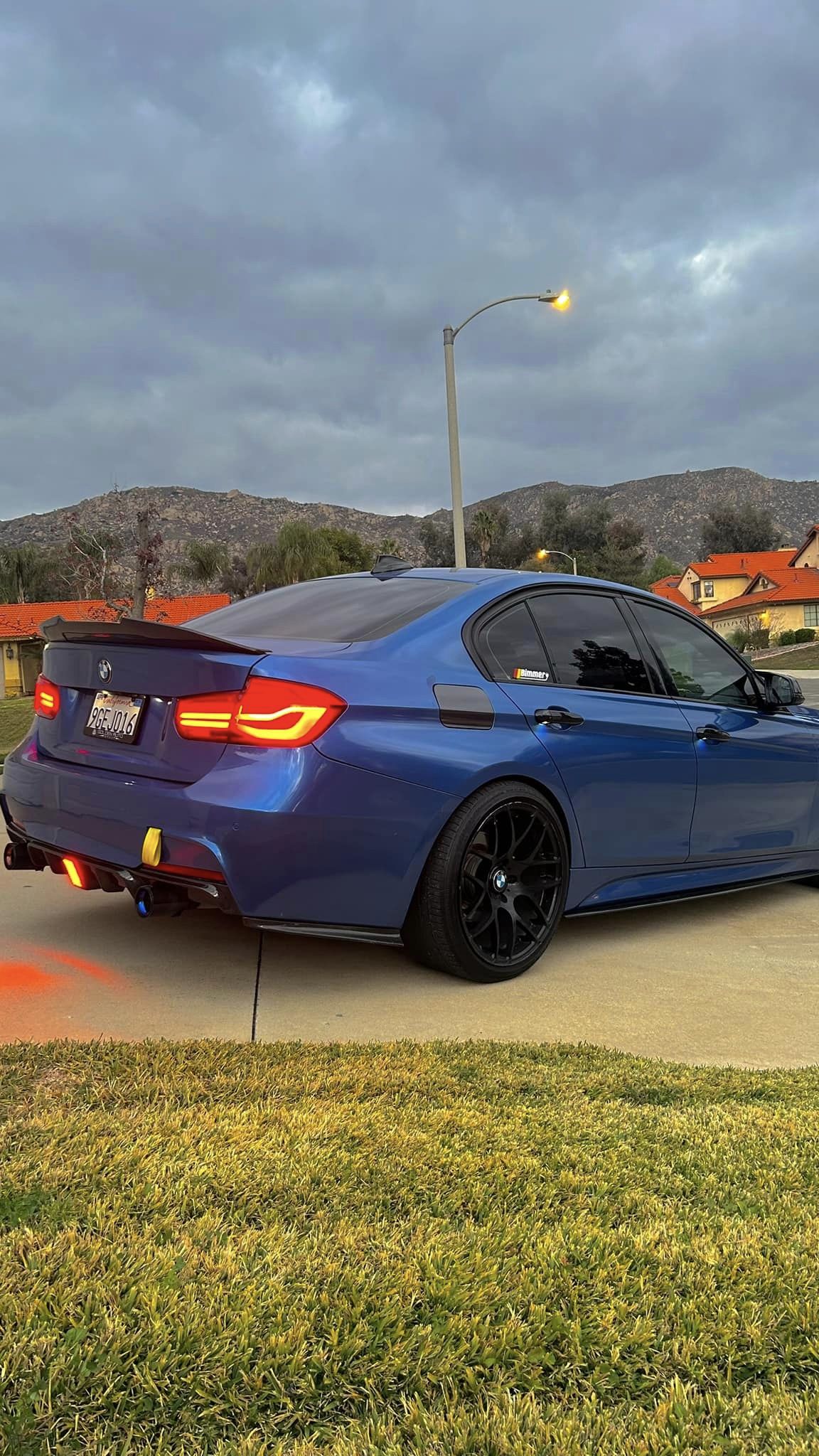 VR Style Carbon Fiber Rear Canard Splitters - BMW F30 3 Series