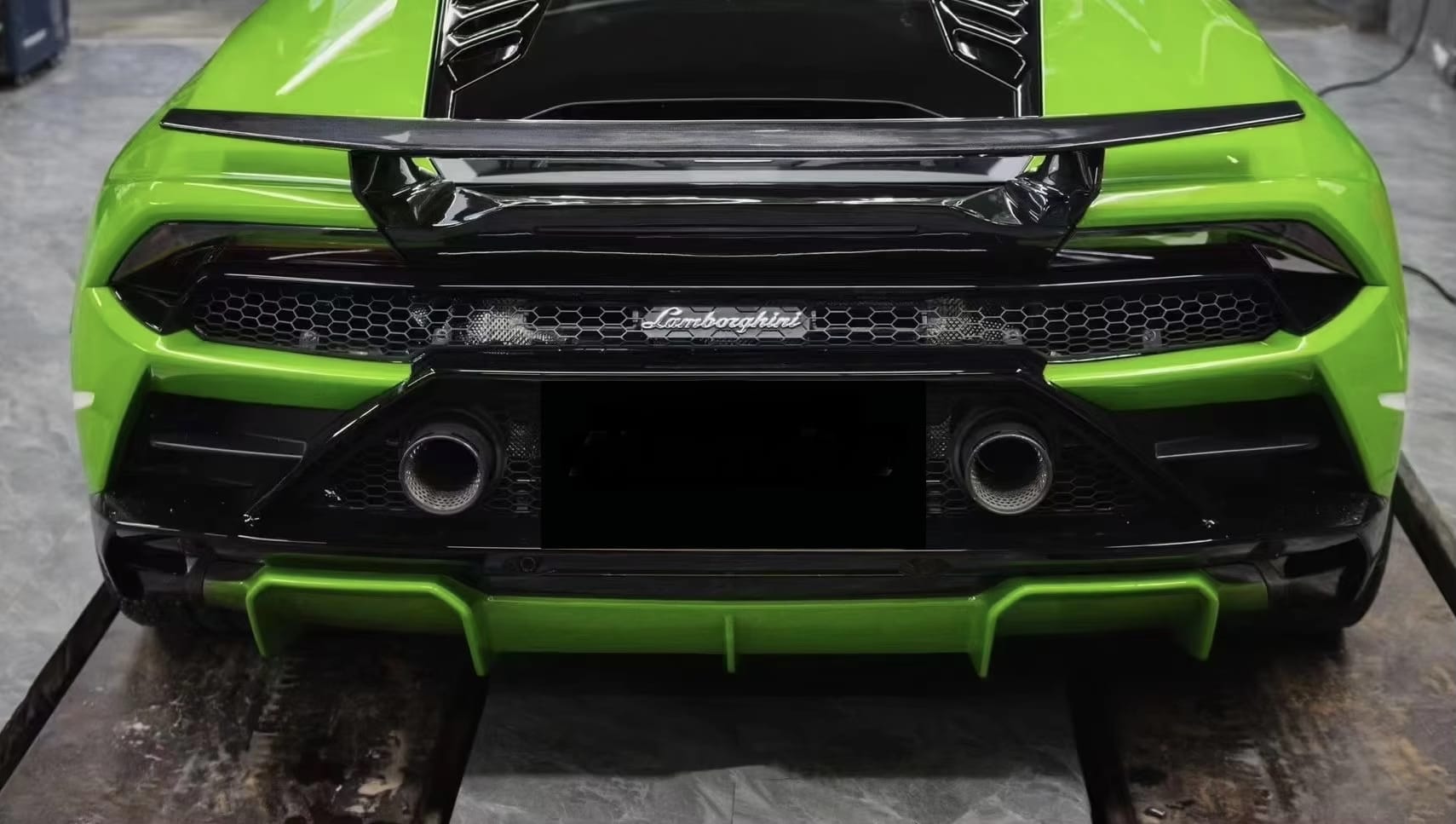 Prepreg Carbon Fiber Tecnica Style Rear Wing w/ base - Lamborghini Huracan Evo LP610 LP580