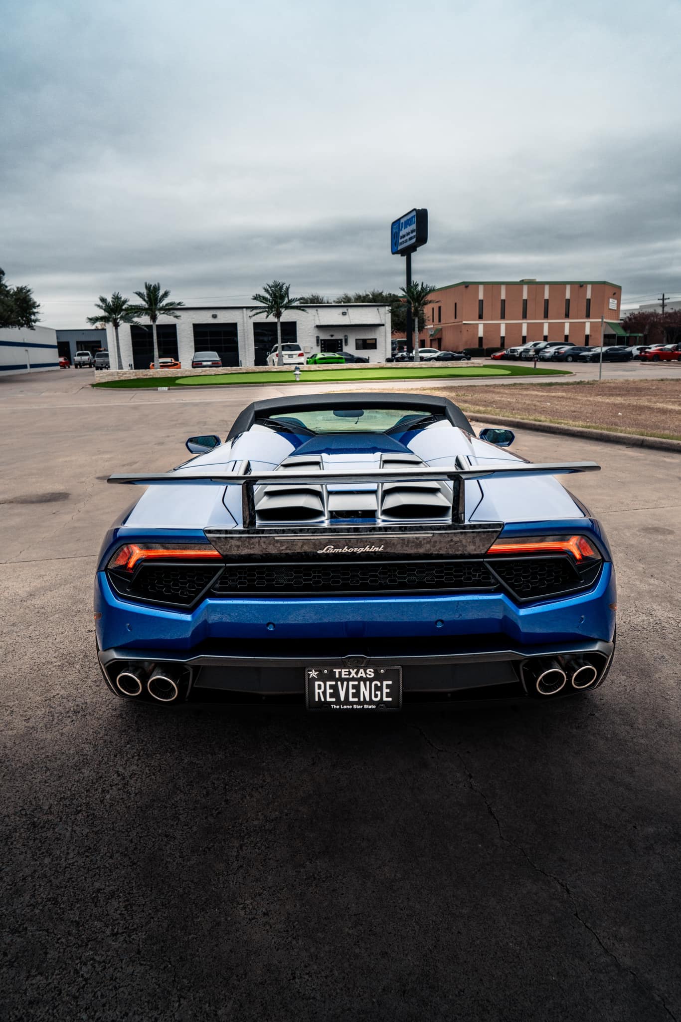 P Style Carbon Fiber Rear Wing - Lamborghini Huracan