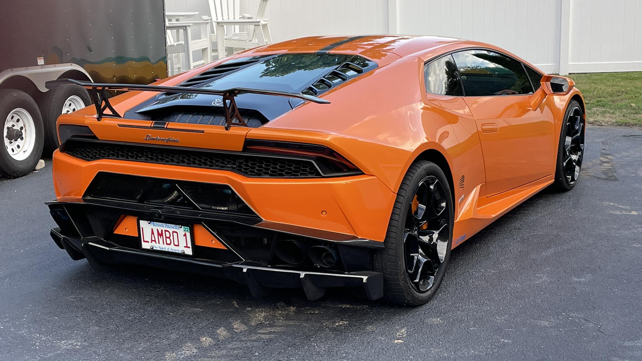 Carbon Fiber Diffuser - Lamborghini Huracan