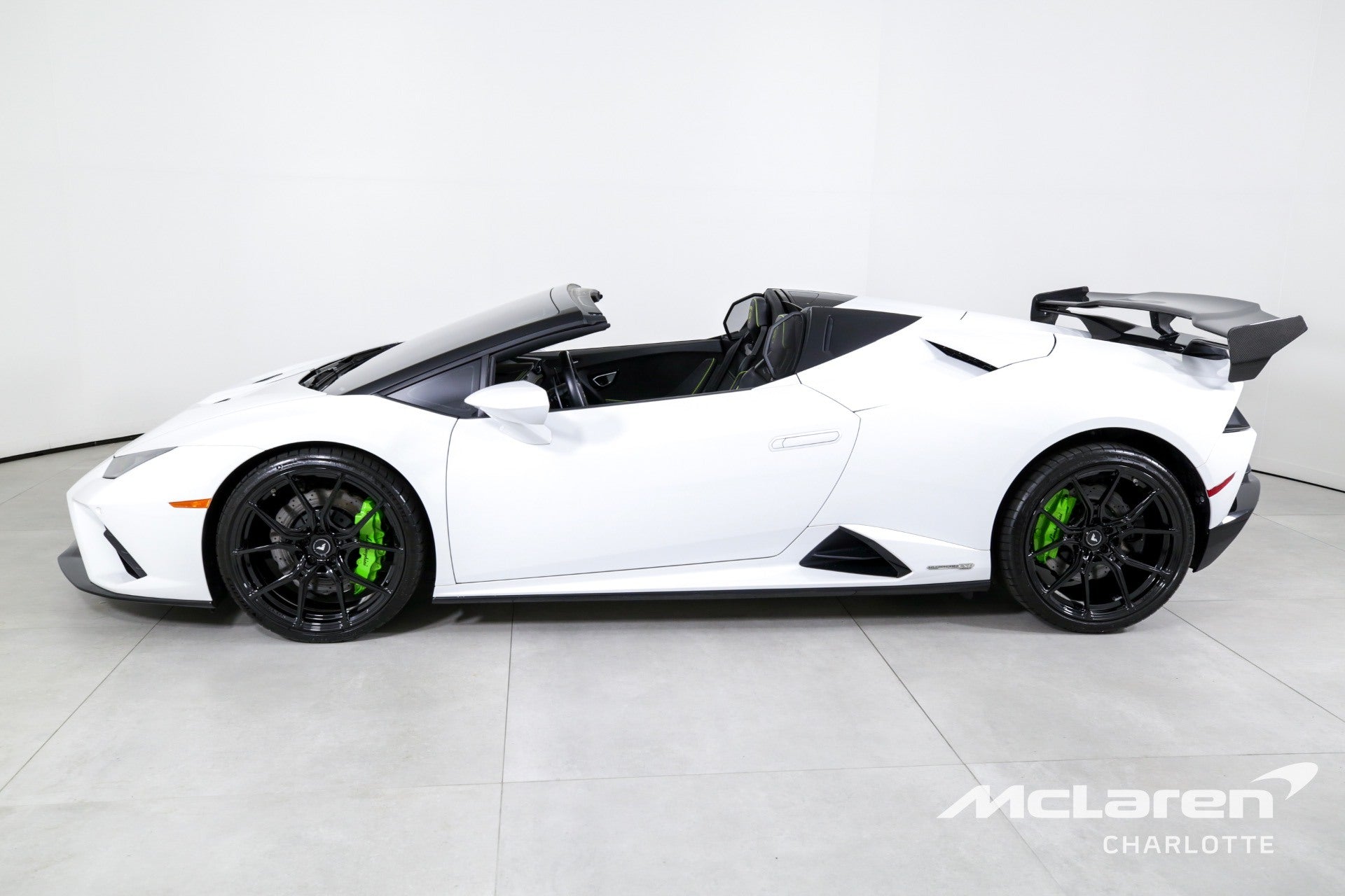 Carbon Fiber STO Wing With Base Panel - Lamborghini Huracan