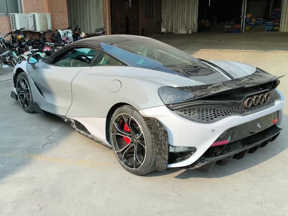 McLaren 765LT FRP/Carbon Fiber Conversion Full Body Kit For 720S