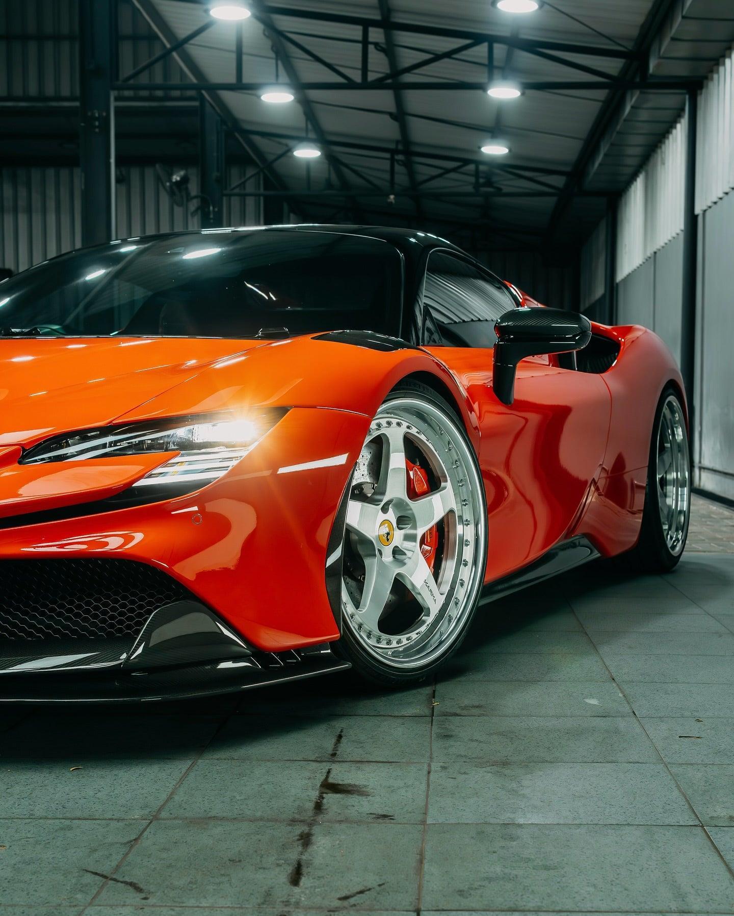 Ferrari SF90 FRP/Carbon Fiber Front Vented Fenders