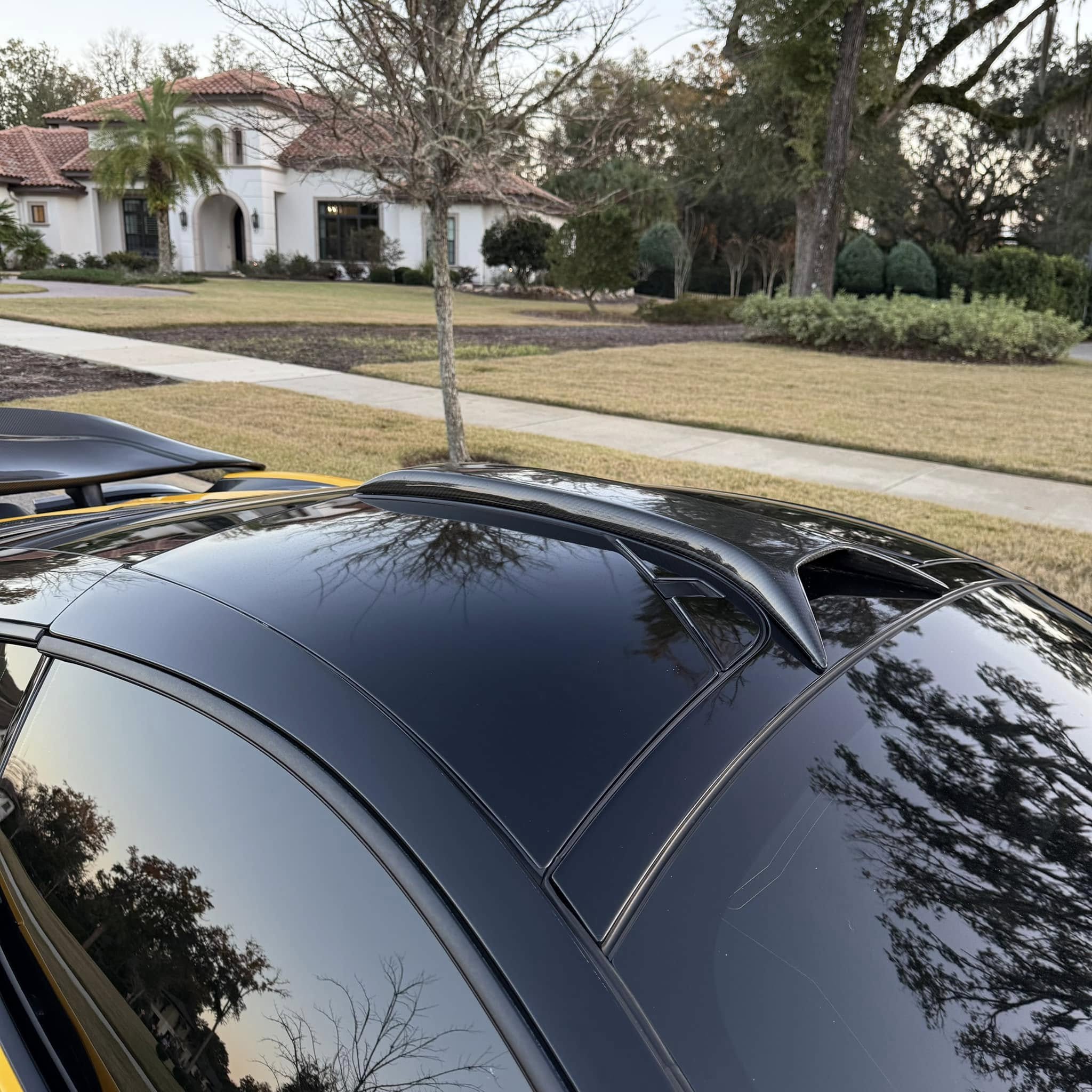 Novi Style Dry Carbon Fiber Air Intake Roof Scoop Vents - McLaren 720s Coupe