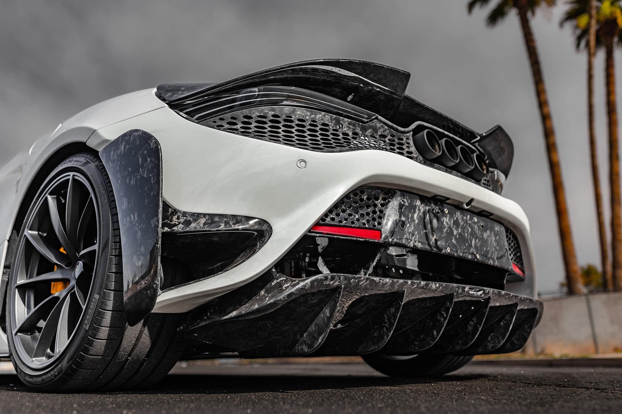 McLaren 765LT FRP/Carbon Fiber Conversion Full Body Kit For 720S