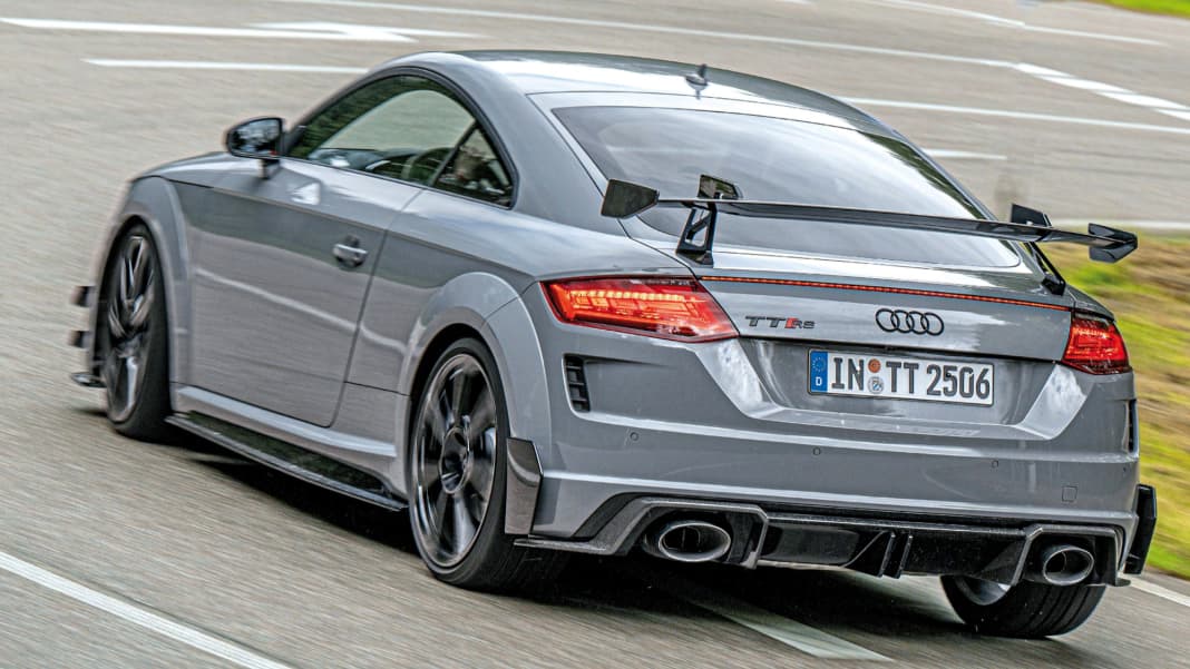 Audi TTRS Black Emblem