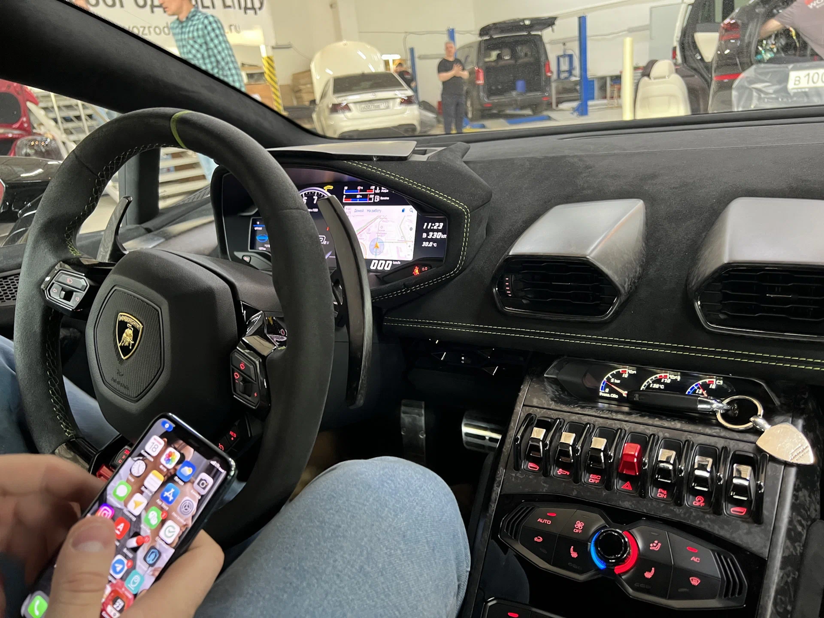 Lamborghini Huracan Instrument Cluster CarPlay Module