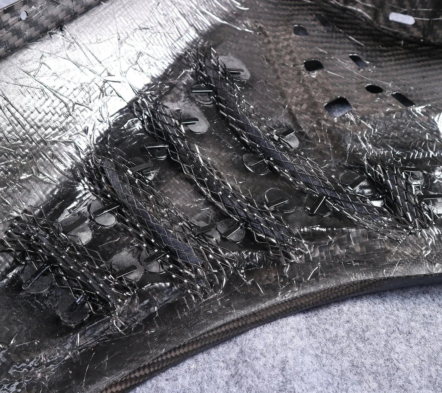 Vented Dry Carbon Fiber Fenders - BMW M4 G82
