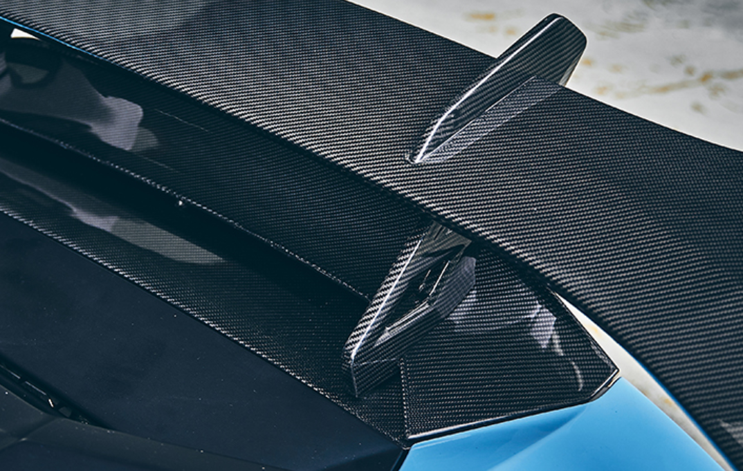 Lamborghini Huracan Evo Swan Neck Wing