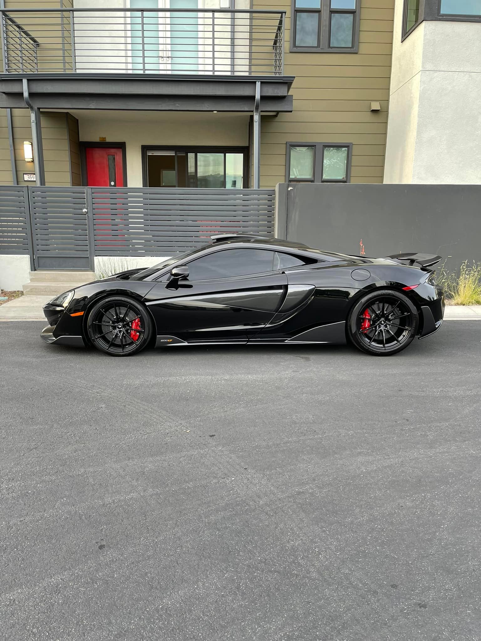 Carbon Fiber Roof Scoop - McLaren 570s