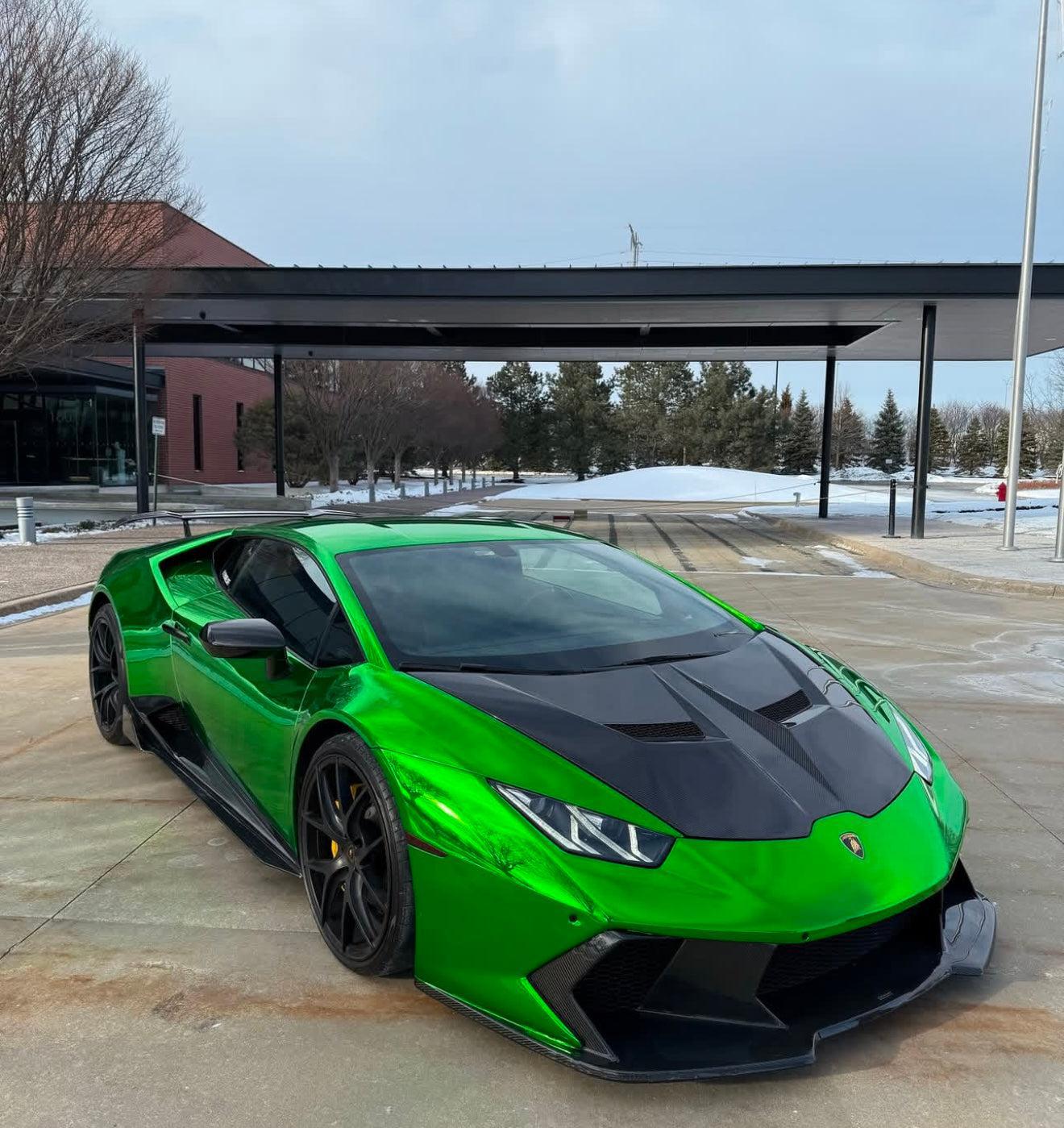 Lamborghini Huracan Carbon Fiber Vented Hood
