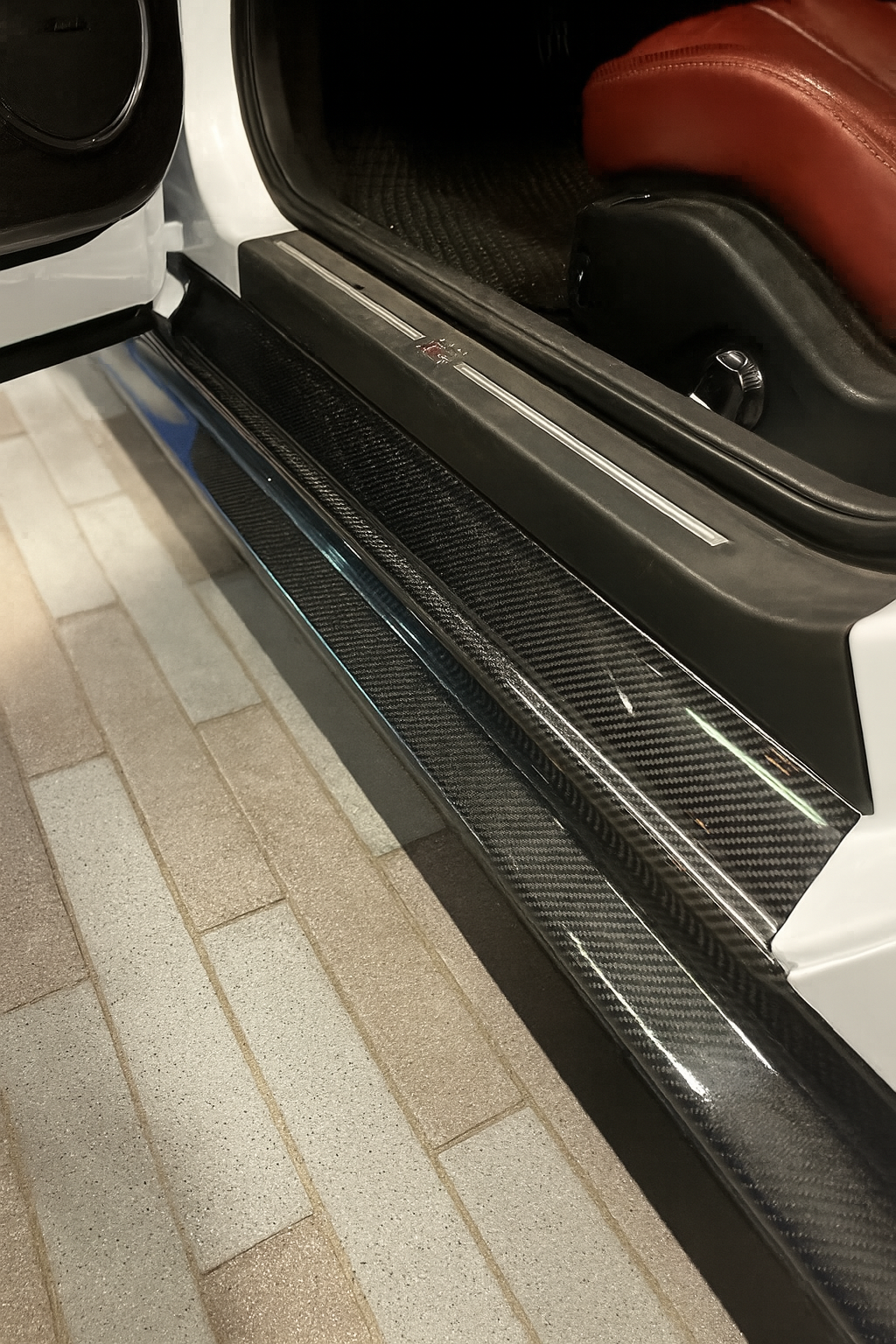 Nissan GTR Carbon Fiber Side Skirt Extension