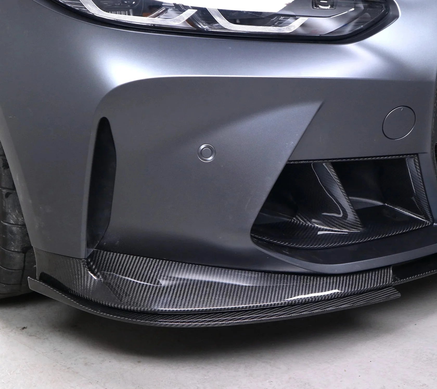 3D Style Dry Carbon Fiber Front Lip w/ Installed by OEM Mounting points - BMW G80 M3 & G82 / G83 M4