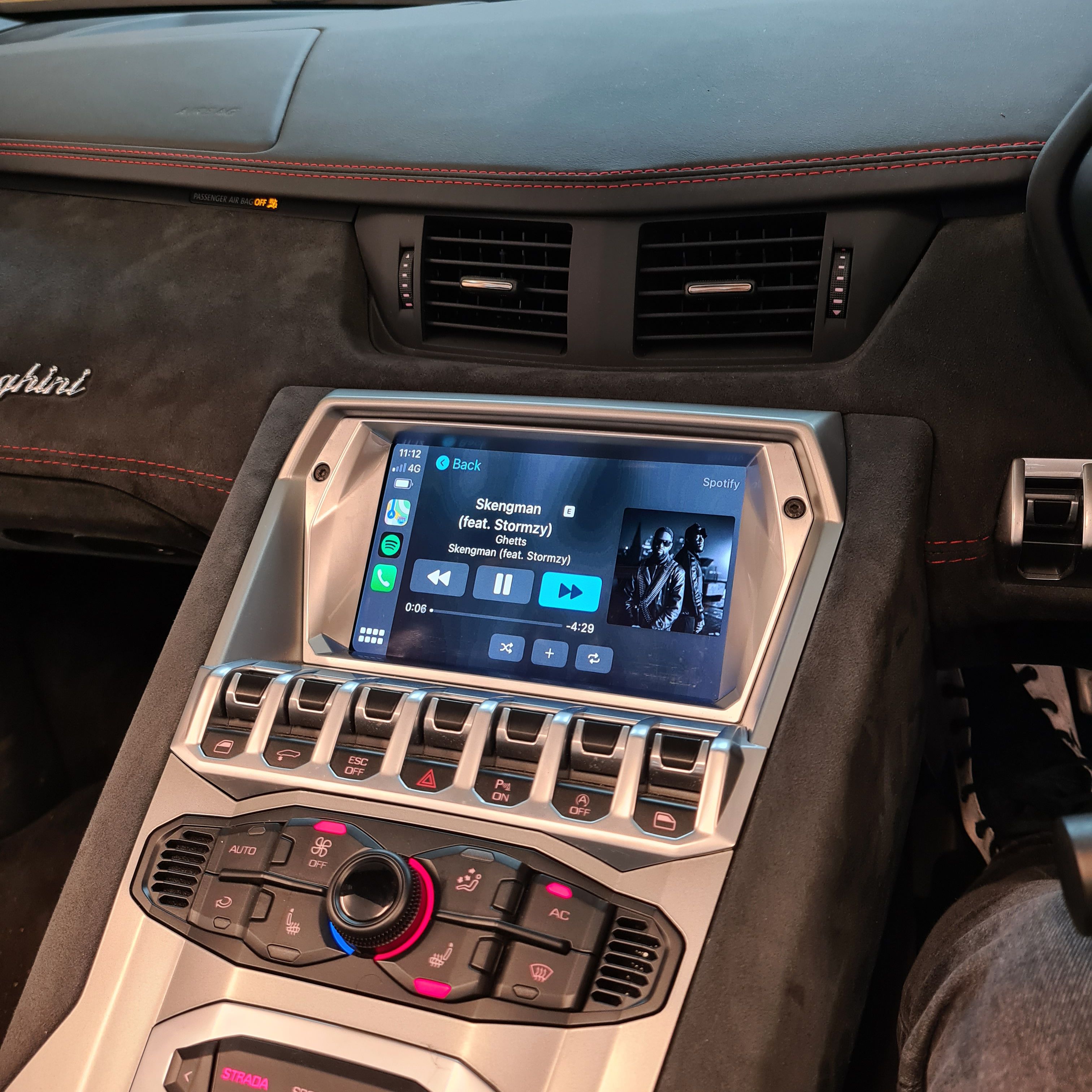 Apple Carplay & Android Auto Retrofit - Lamborghini