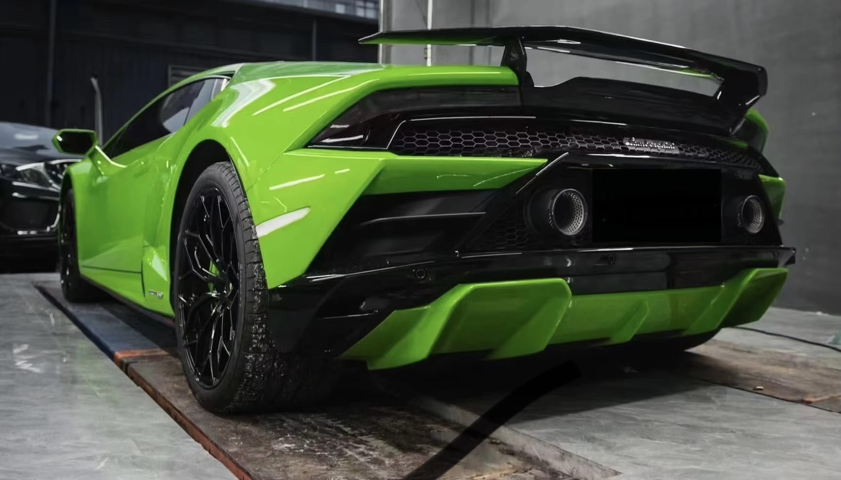 Prepreg Carbon Fiber Tecnica Style Rear Wing w/ base - Lamborghini Huracan Evo LP610 LP580