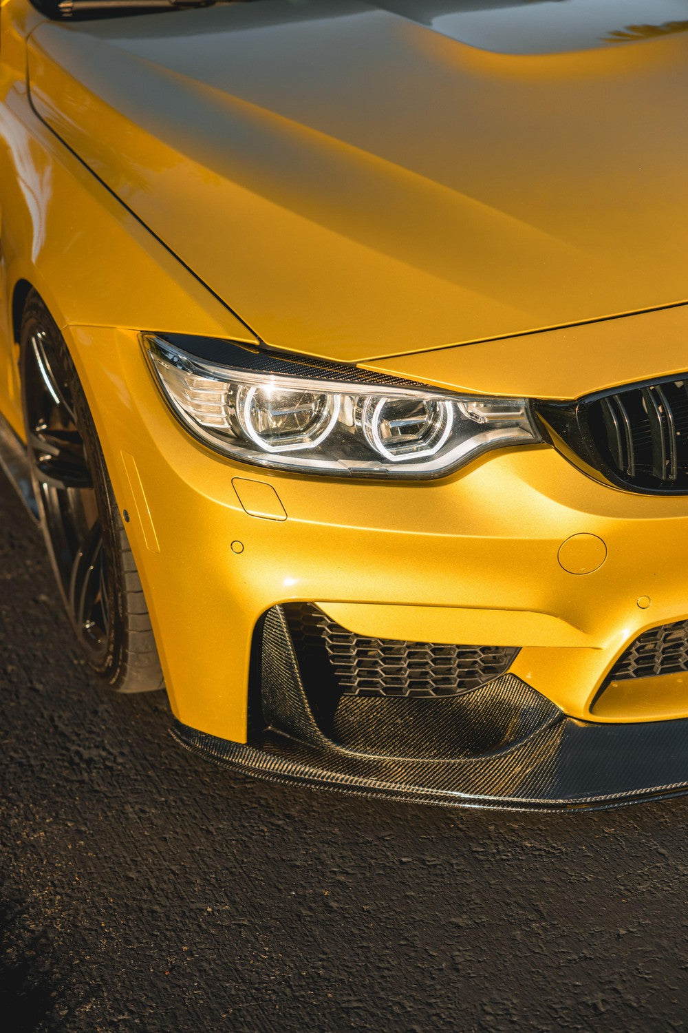 Carbon Fiber Eyelid Headlight Trim - BMW F80 M3 & F82 / F83 M4