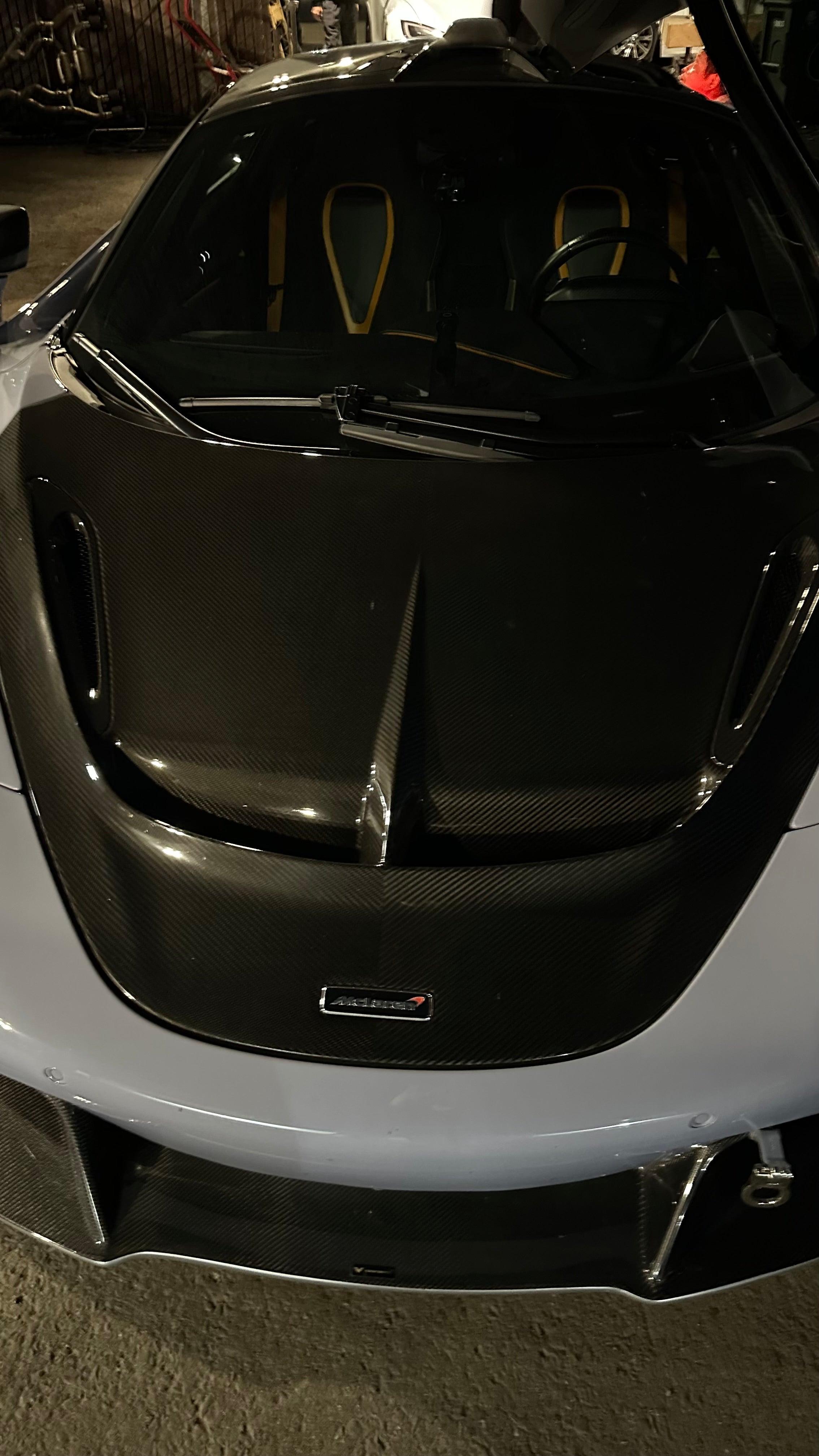V-Style Carbon Fiber Hood Bonnet- McLaren 720s/ 750s/765Lt