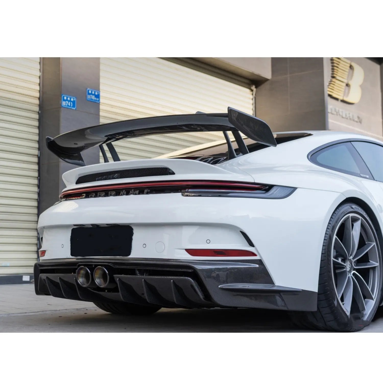 Dry Carbon Rear Diffuser - Porsche 992 GT3 Carrera S