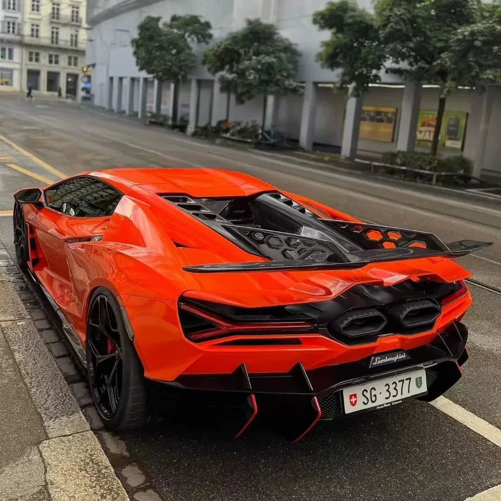 Carbon Fiber DK Style Rear Engine Cover Lid w/ Wing - Lamborghini Revuelto