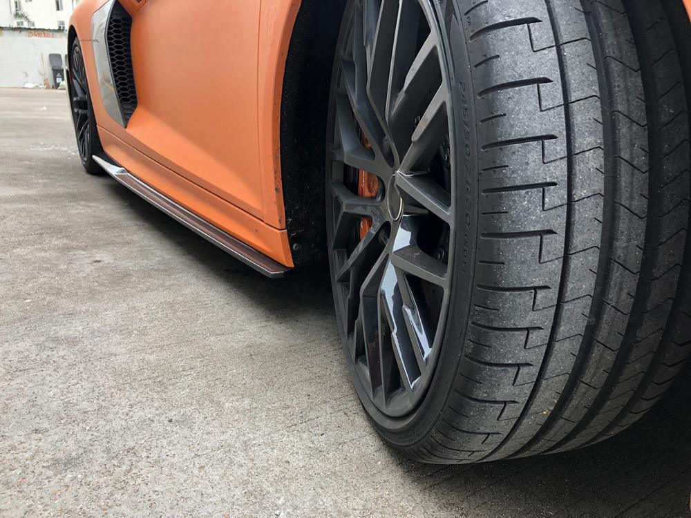 Audi R8 Artisan Carbon Fiber Side Skirts