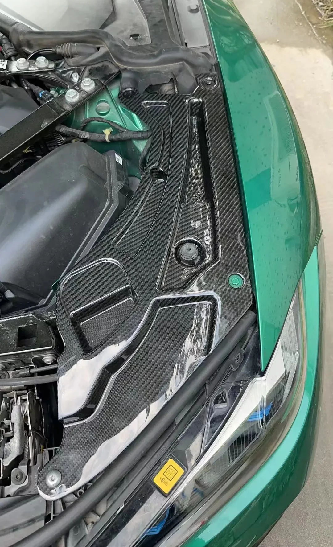 Dry Carbon Front Engine Corner Bay Headlight Lamp Cover Set - BMW G8X G80 & G81 M3 / G82 & G83 M4 / G87 M2