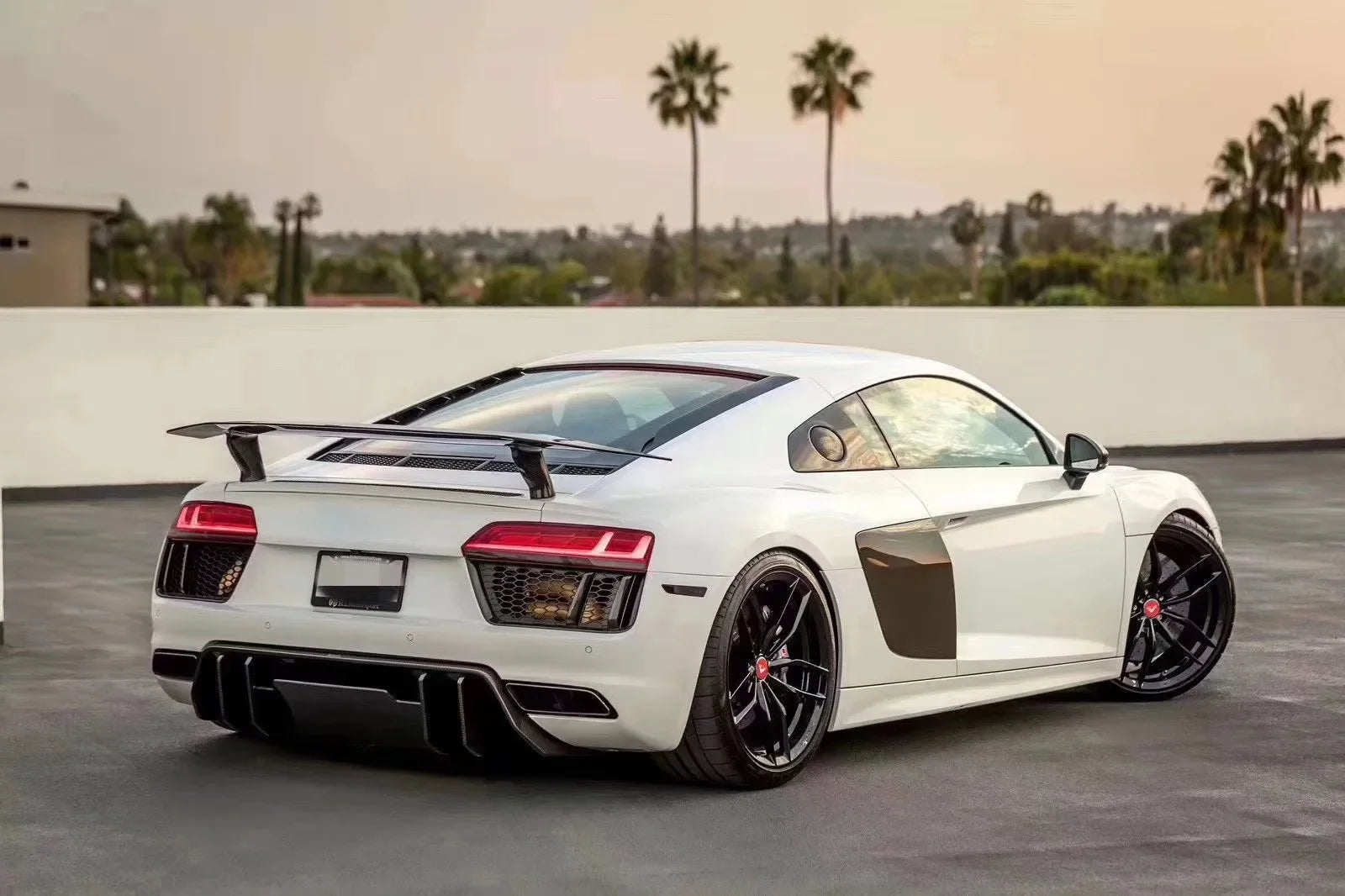 Carbon Fiber V-Style Rear Diffuser - Audi R8