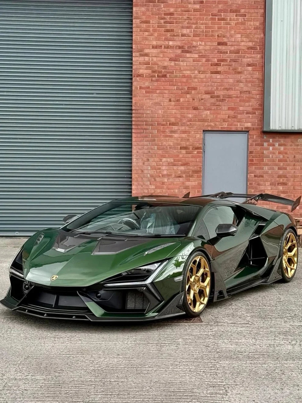 Carbon Fiber DK Style Front Splitter Lip - Lamborghini Revuelto
