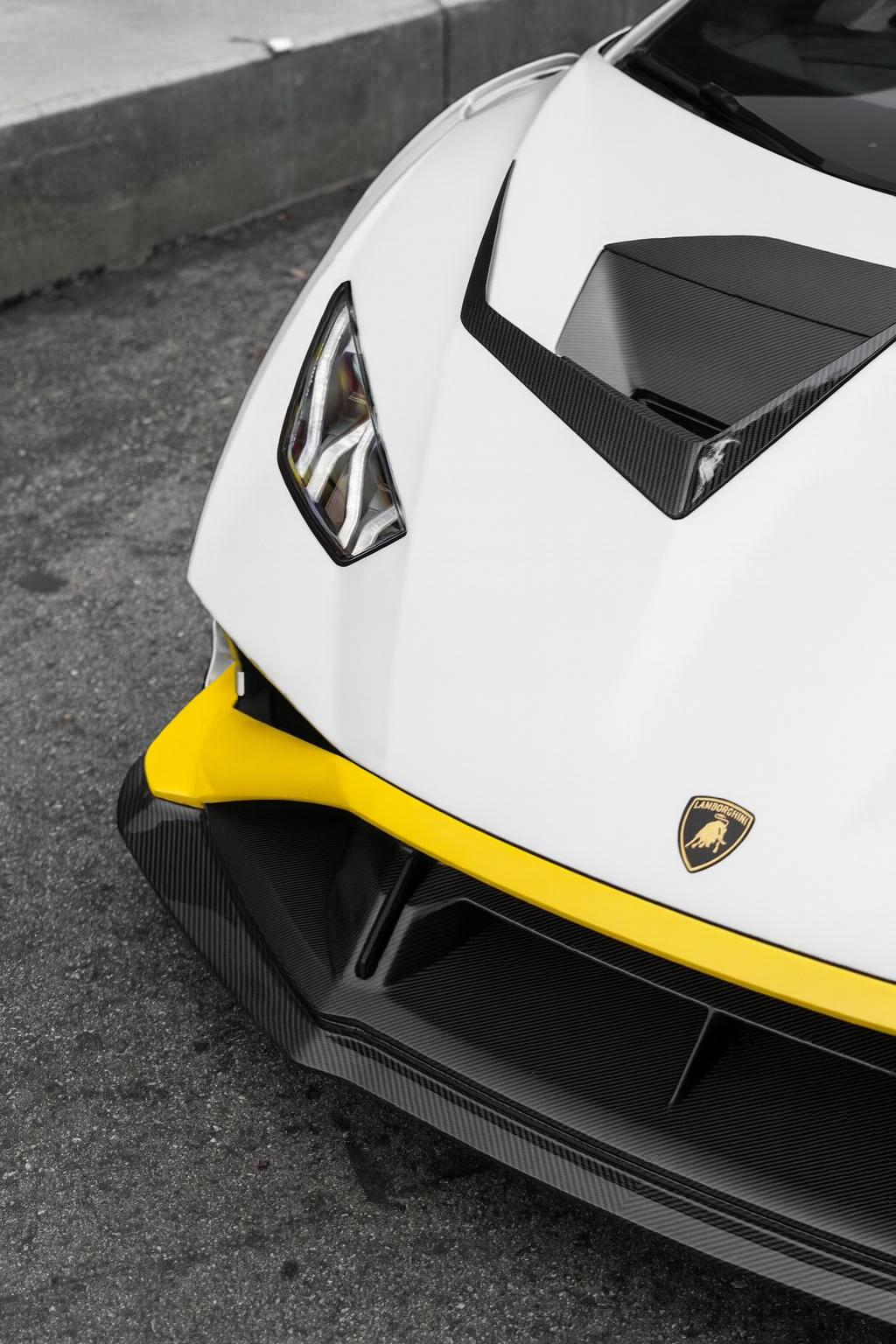 Lamborghini Huracan STO Carbon Fiber Hood Air Ducts