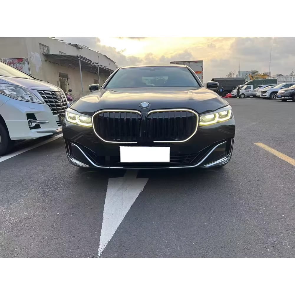 Gloss Black Front Grille w/ LED - BMW 7 series G11 G12 2020+