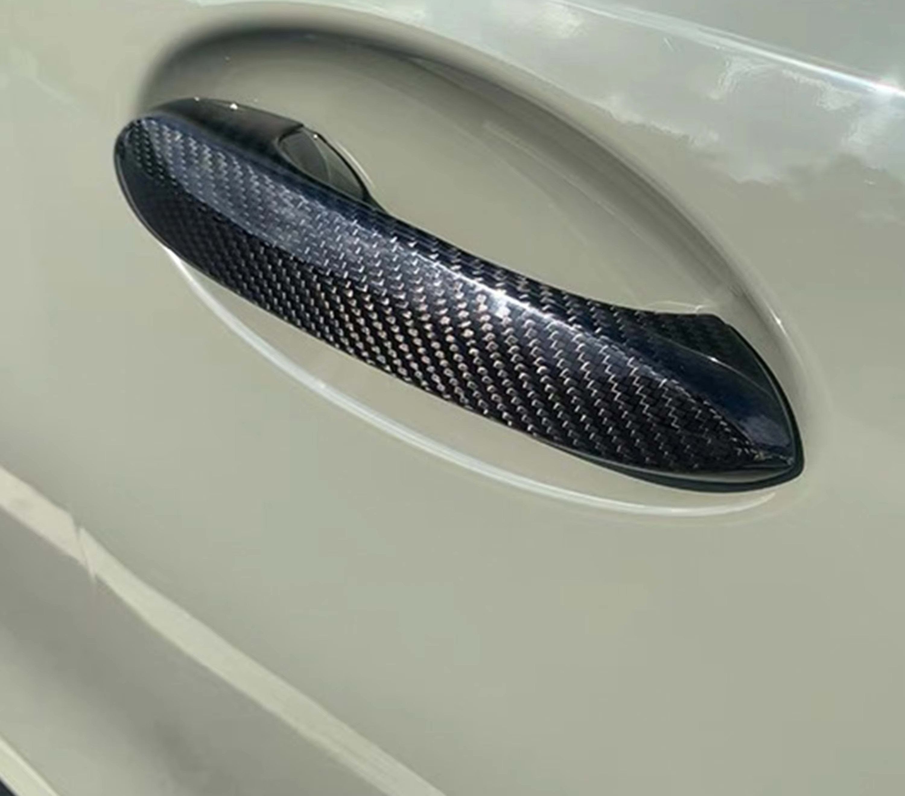 Dry Carbon Door Handle Cover - BMW G30/F90 M5 Series