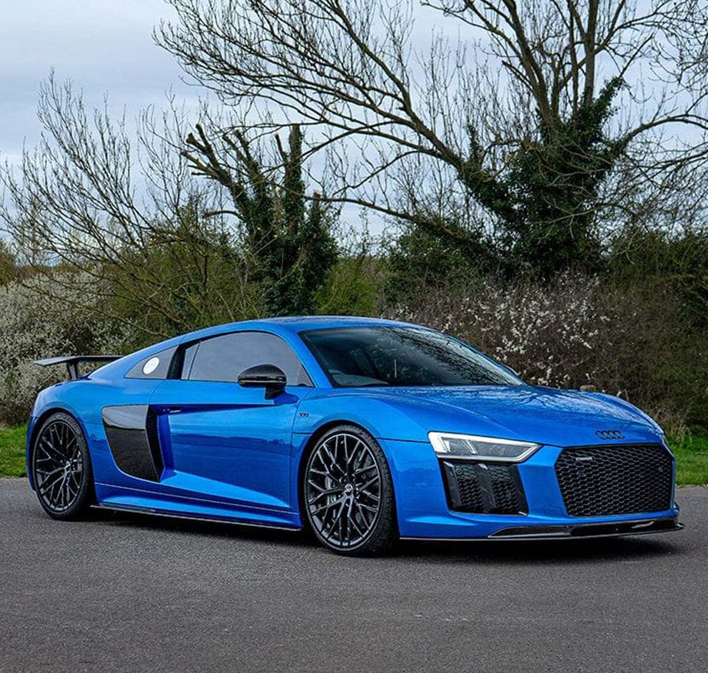 V Style Carbon Fiber Front Lip - Audi R8 V10 Gen 2