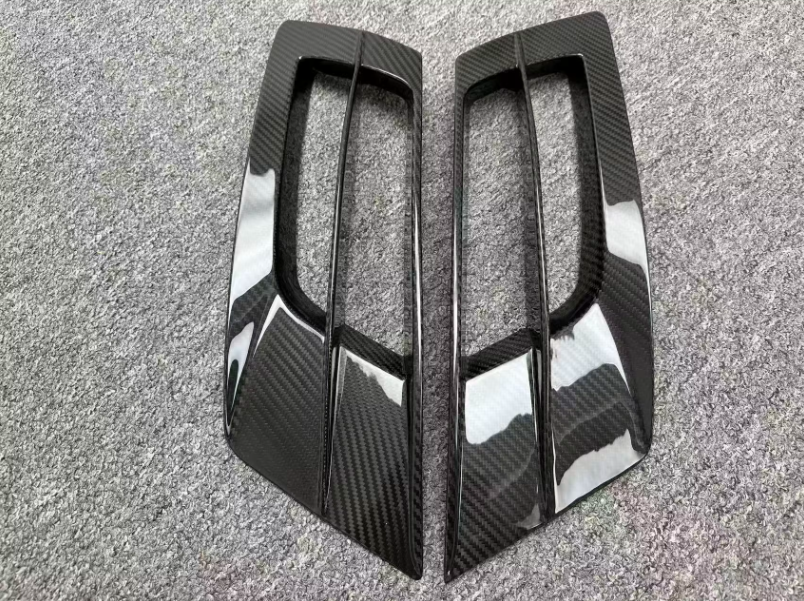 Carbon Fiber Rear Vent Trims for Porsche 911 992 Turbo S 2021+