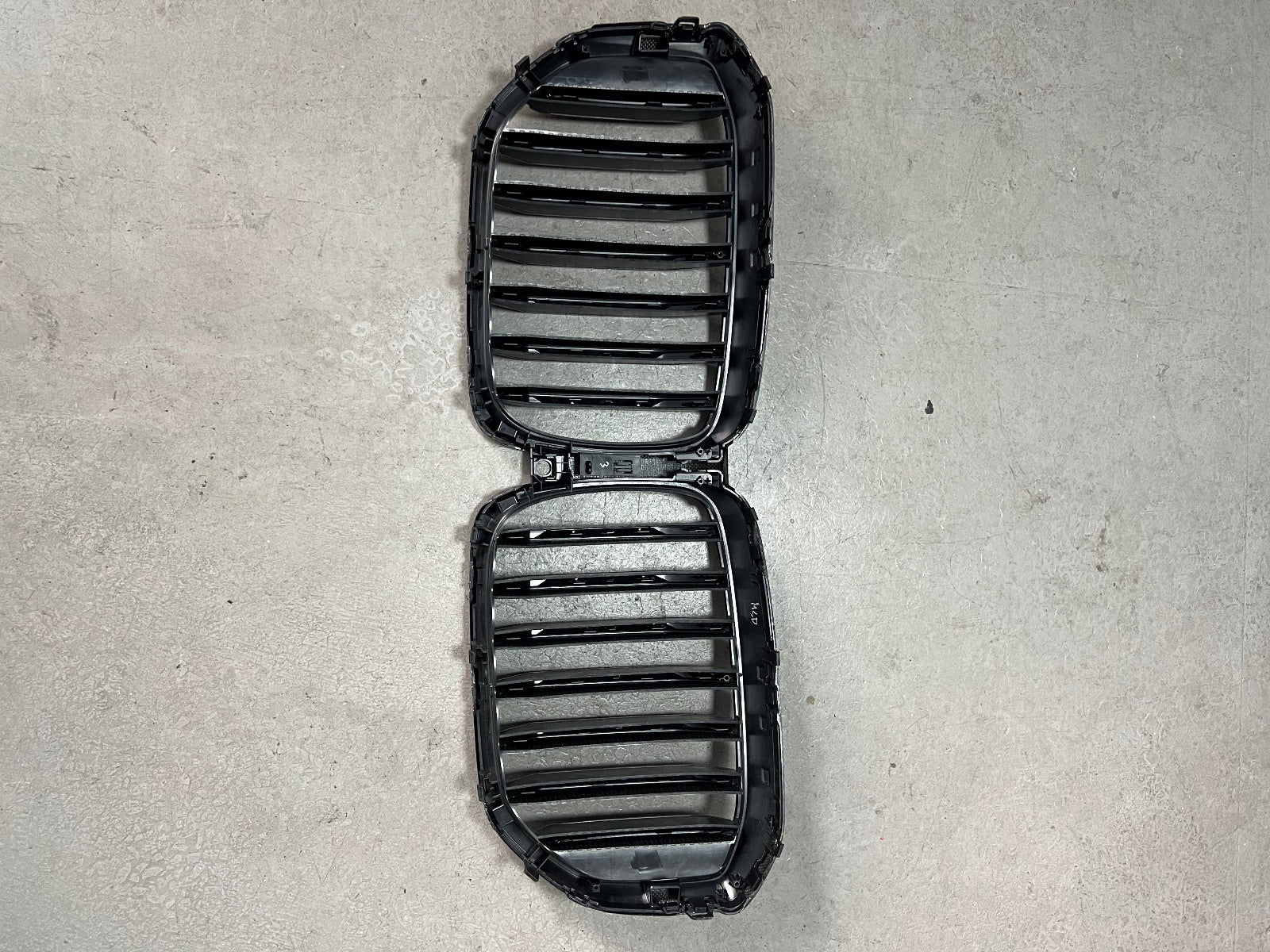 Carbon Fiber front grill - BMW X5 G05