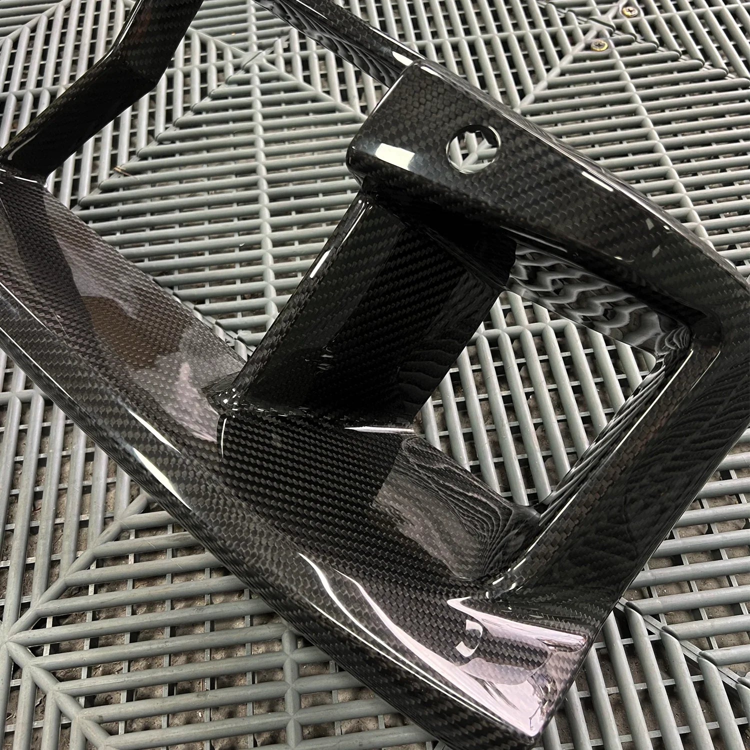 SQ style Carbon Fiber Front Center Grille - BMW G87 M2