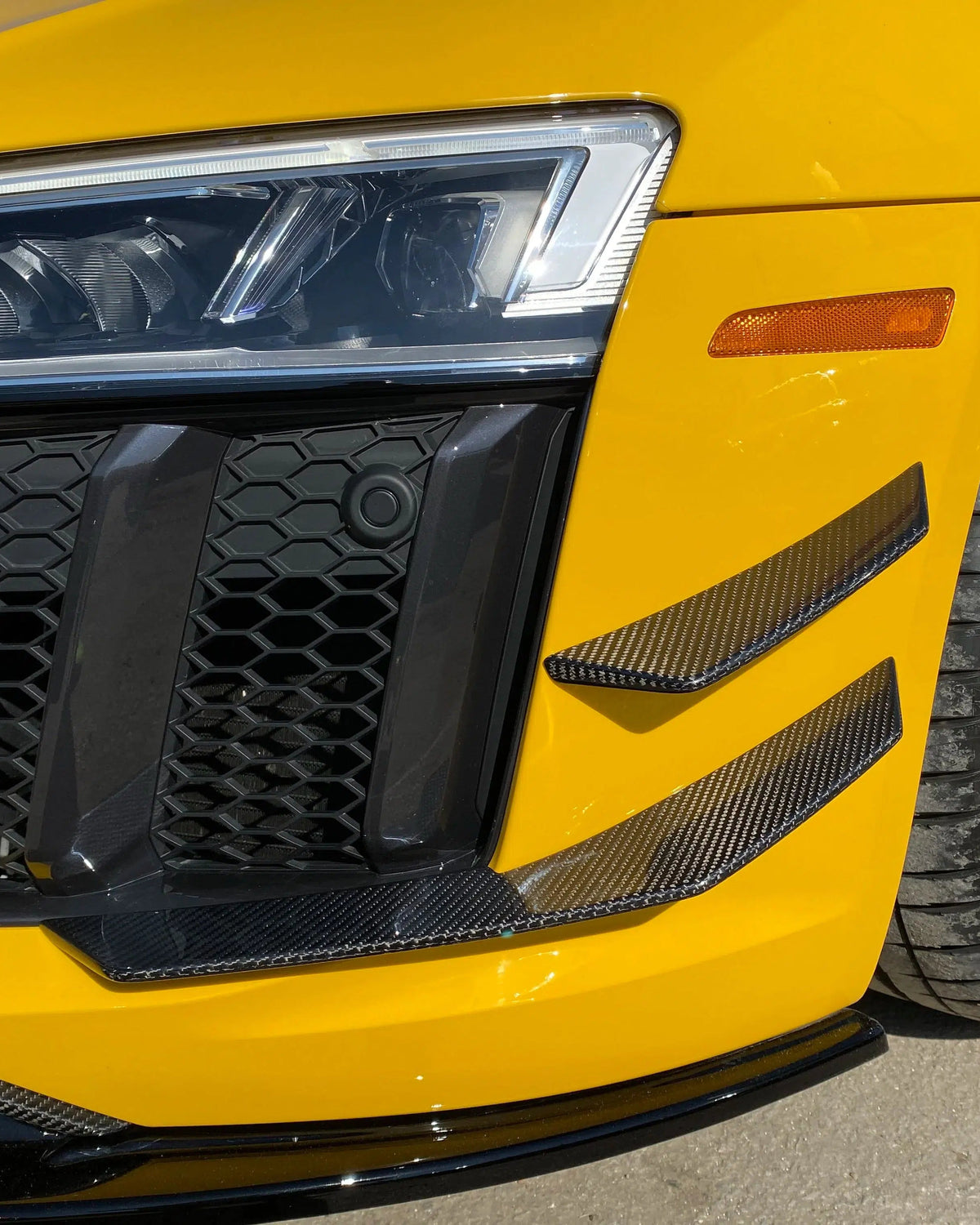 Audi R8 Gen 2 Carbon Fiber Front Canards Pre-Face Lift