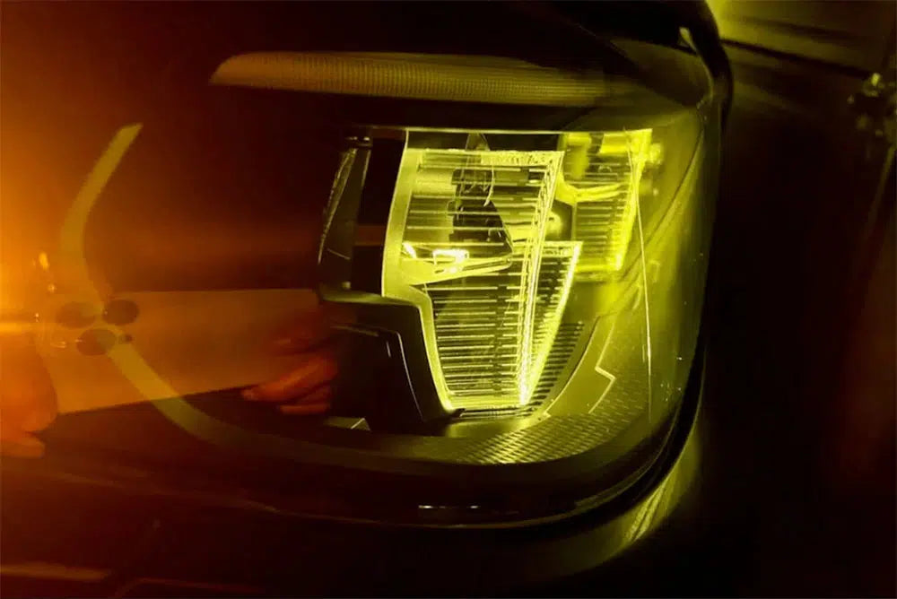 BMW F90/G30 CSL Yellow Headlight DRL Module Upgrade