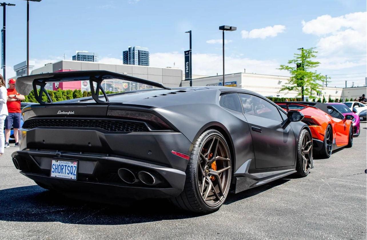 Lamborghini Huracan Carbon Fiber Artisan Wing With Base Panel