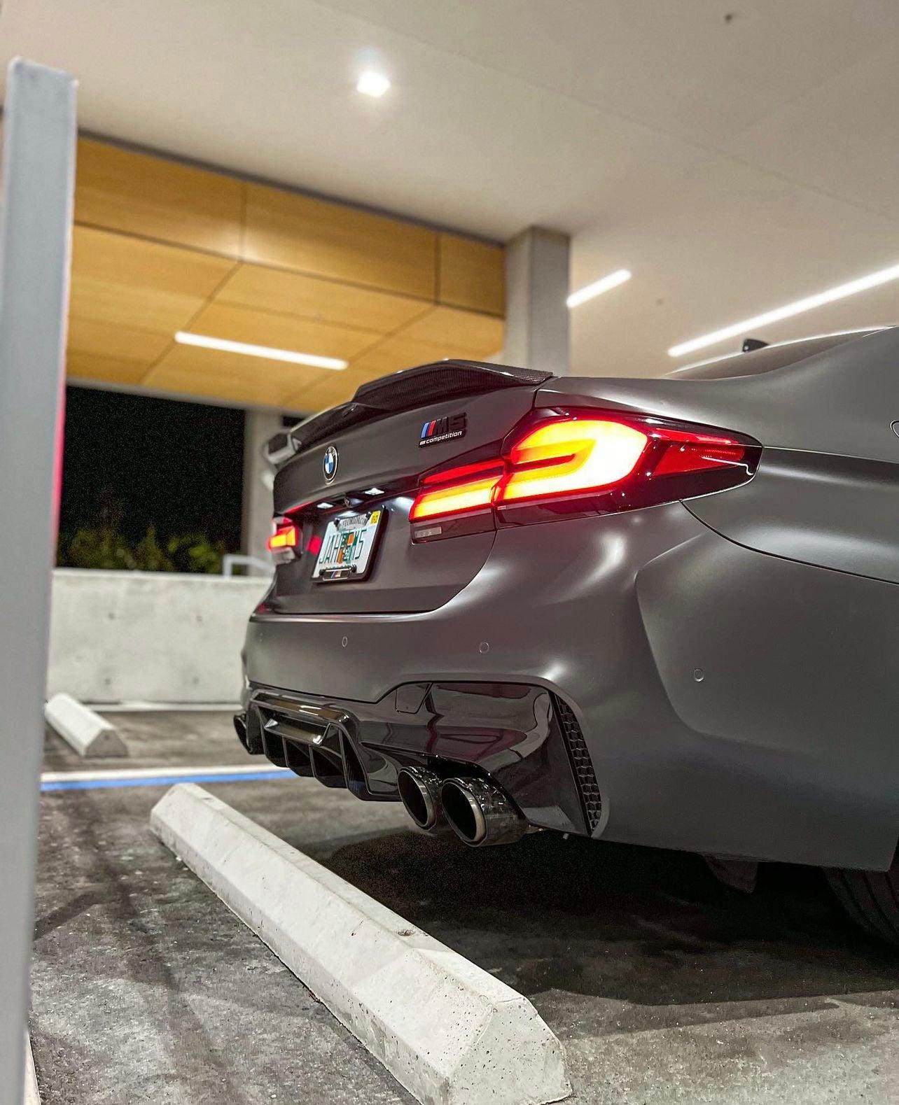 BMW F90 M5 Carbon fiber CS Style Spoiler