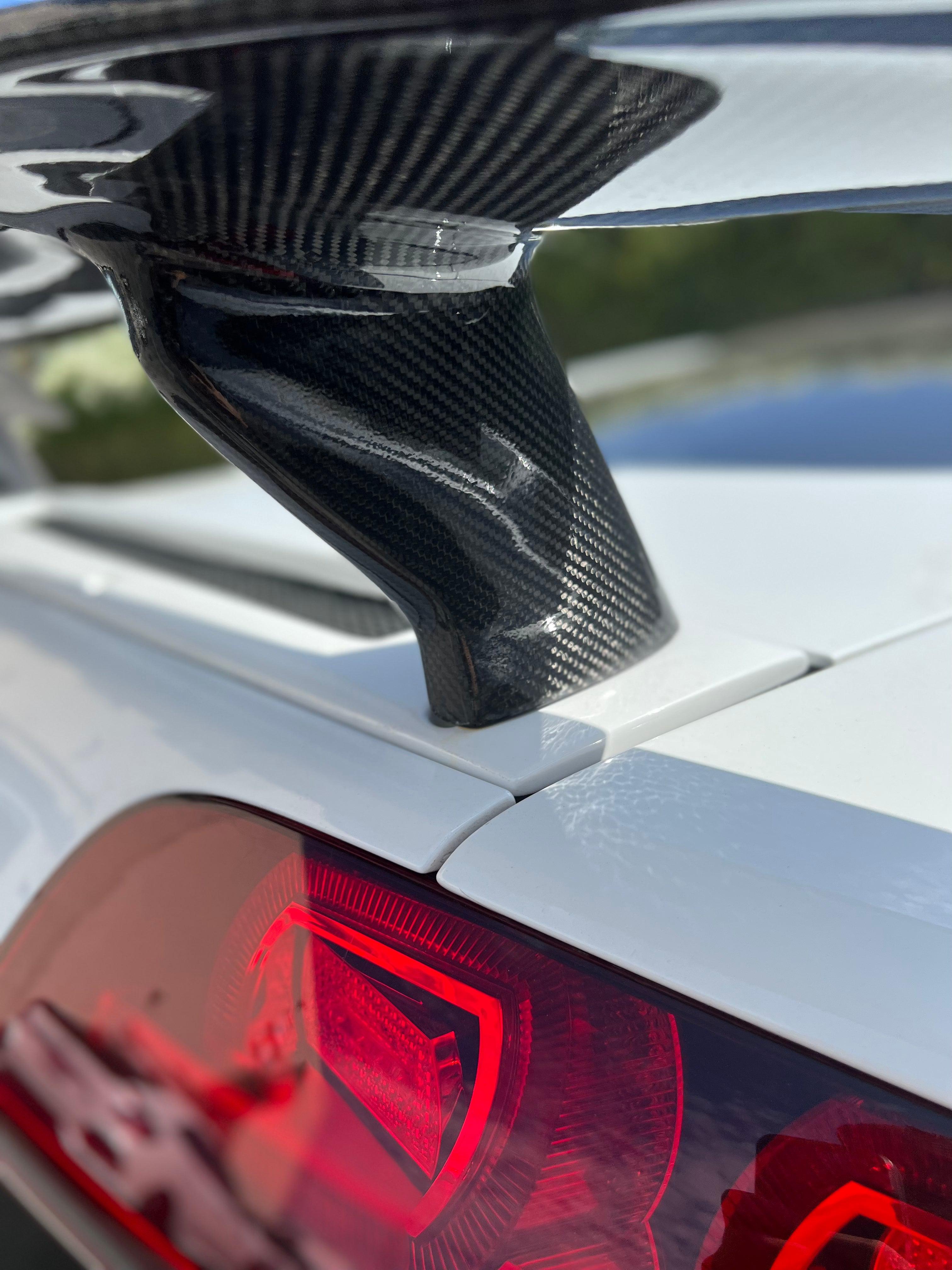 Audi R8 Gen 1 Carbon Fiber Artisan Wing With Base Panel