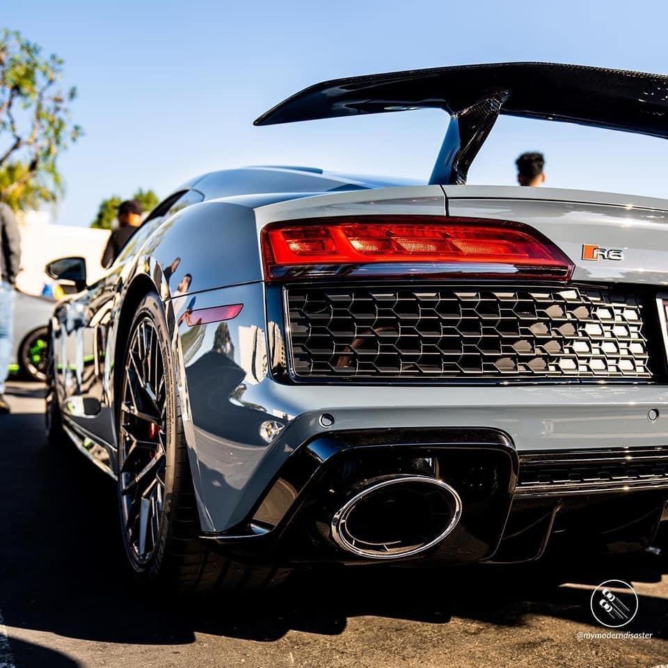 Audi R8 Artisan Carbon Fiber Wing