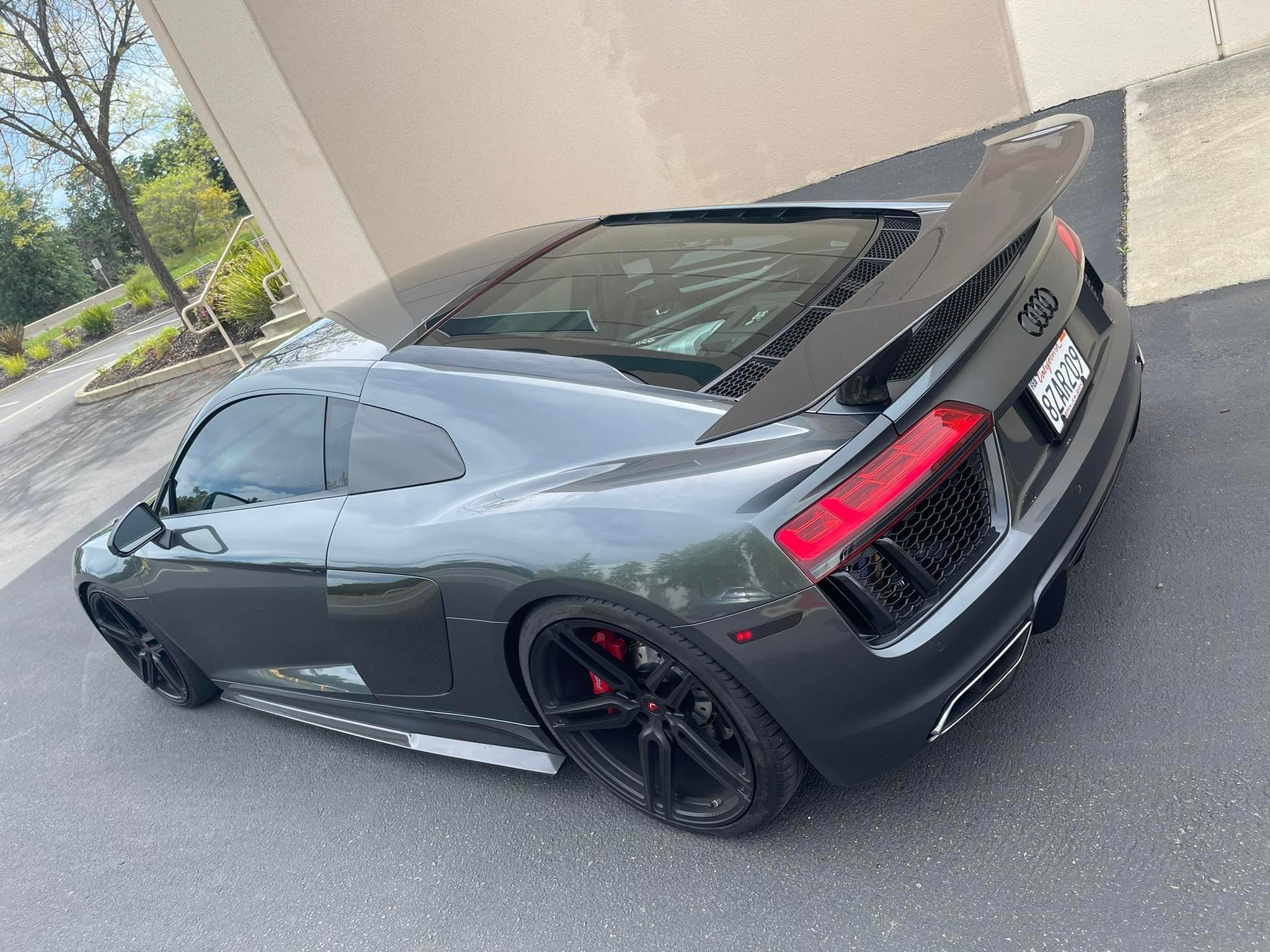 Audi R8 Artisan Carbon Fiber Side Skirts