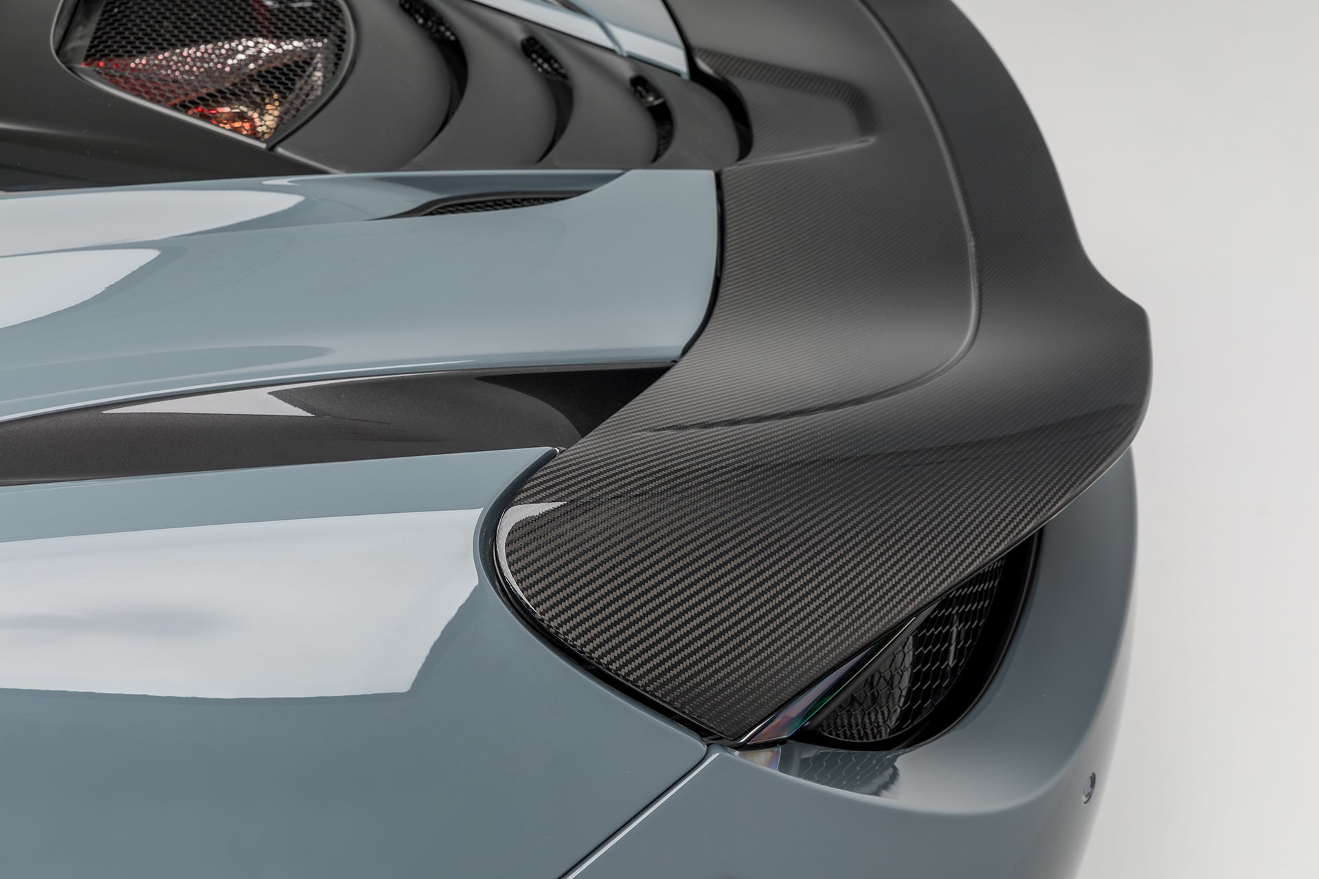McLaren 720s/750s V Style Carbon Fiber Spoiler
