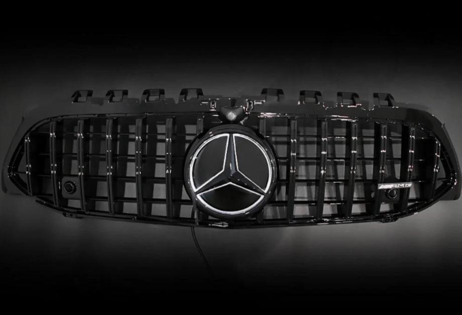 Gloss Black / Chrome Silver Front Grille with LED for Mercedes-Benz CLA-Class W118 (2020–2023)