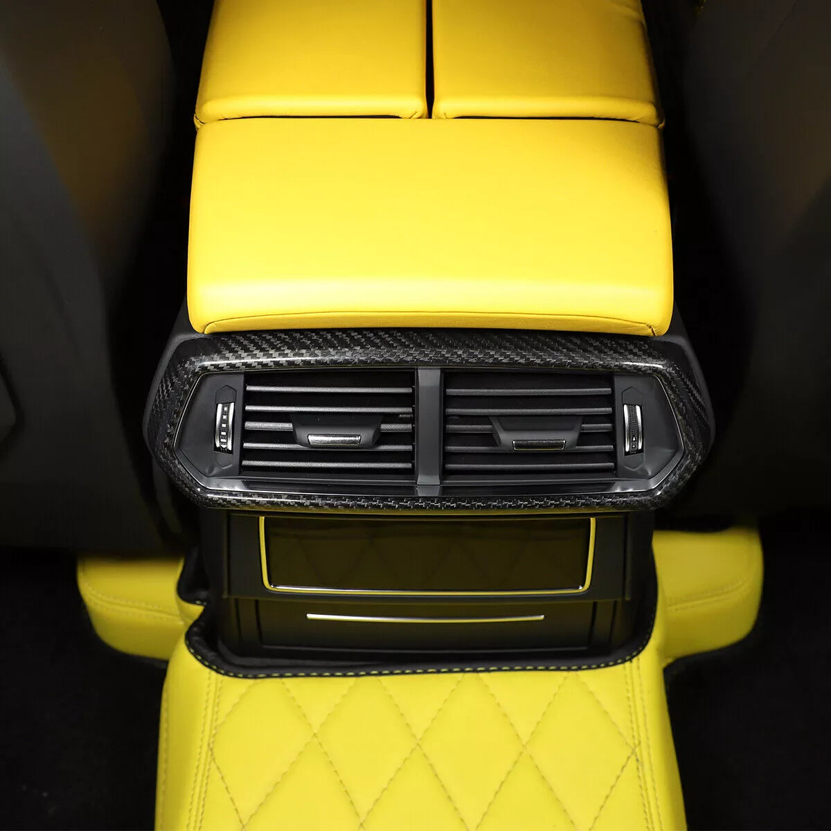 Carbon Fiber Rear Air Vent Outlet Frame Cover - Lamborghini URUS 18-21