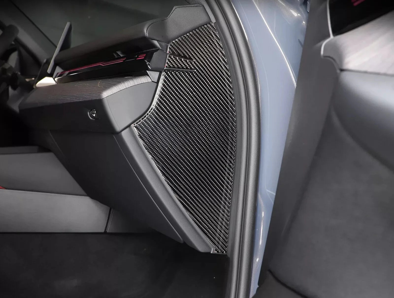 Carbon Fiber Dashboard Side Panel Trim - BMW 5 Series 530i G60 2024+